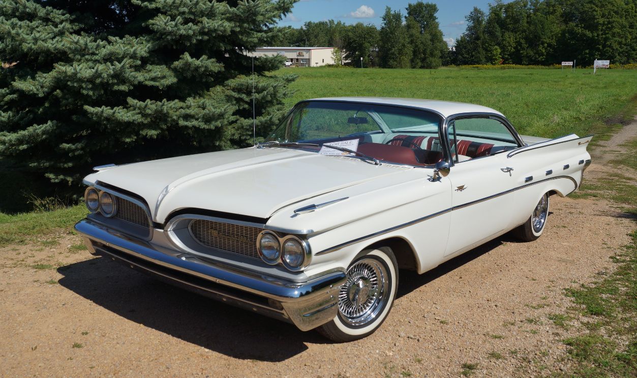 Pontiac_Bonneville