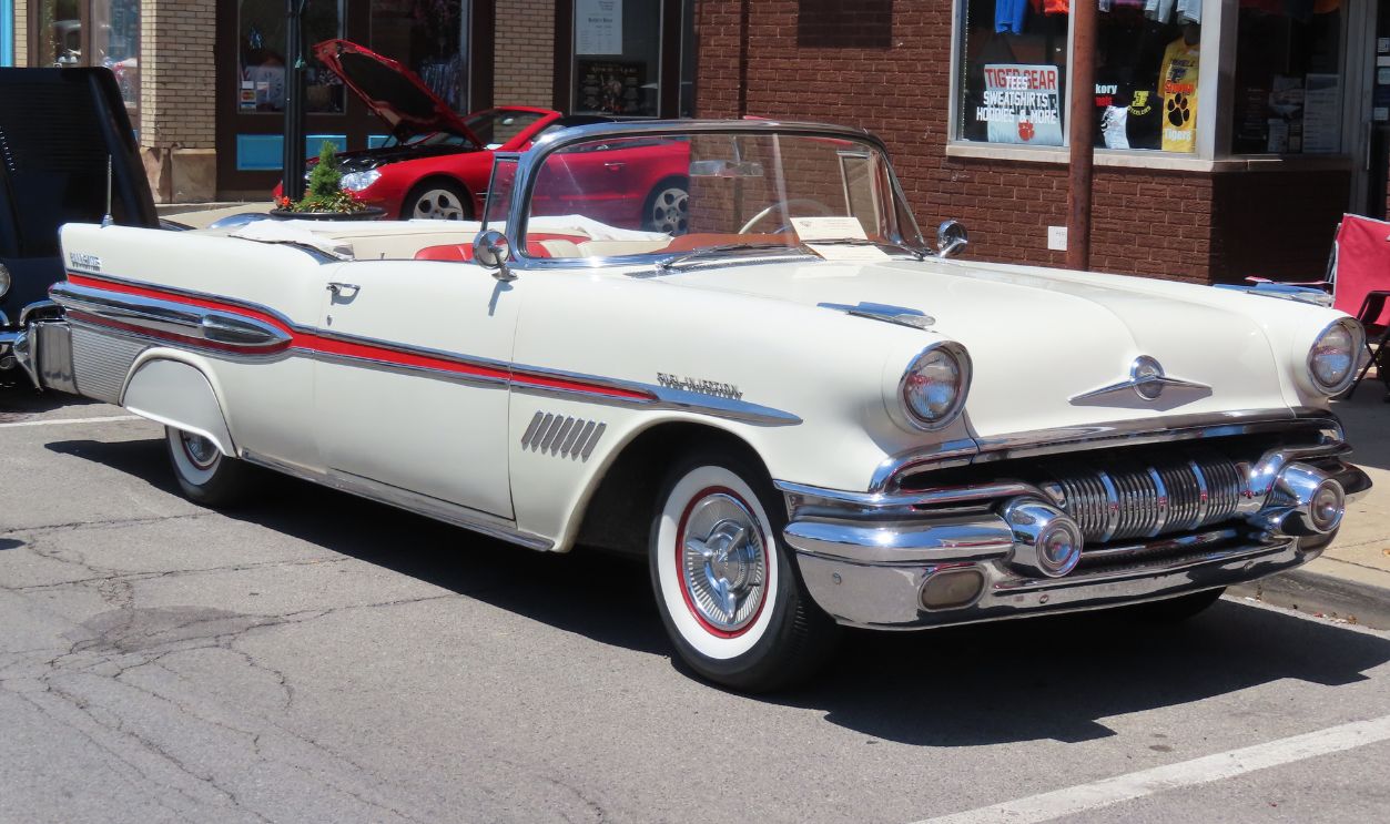 Pontiac_Bonneville