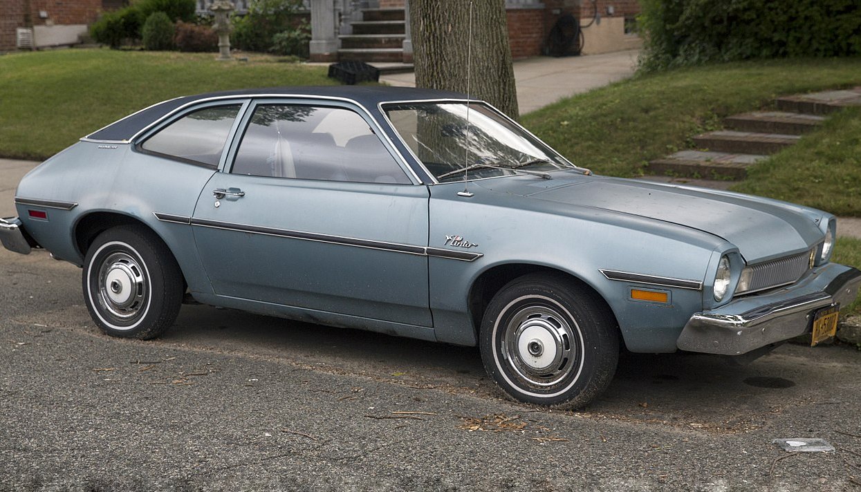 1975 Ford Pinto Runabout 2.8V6, Front Right