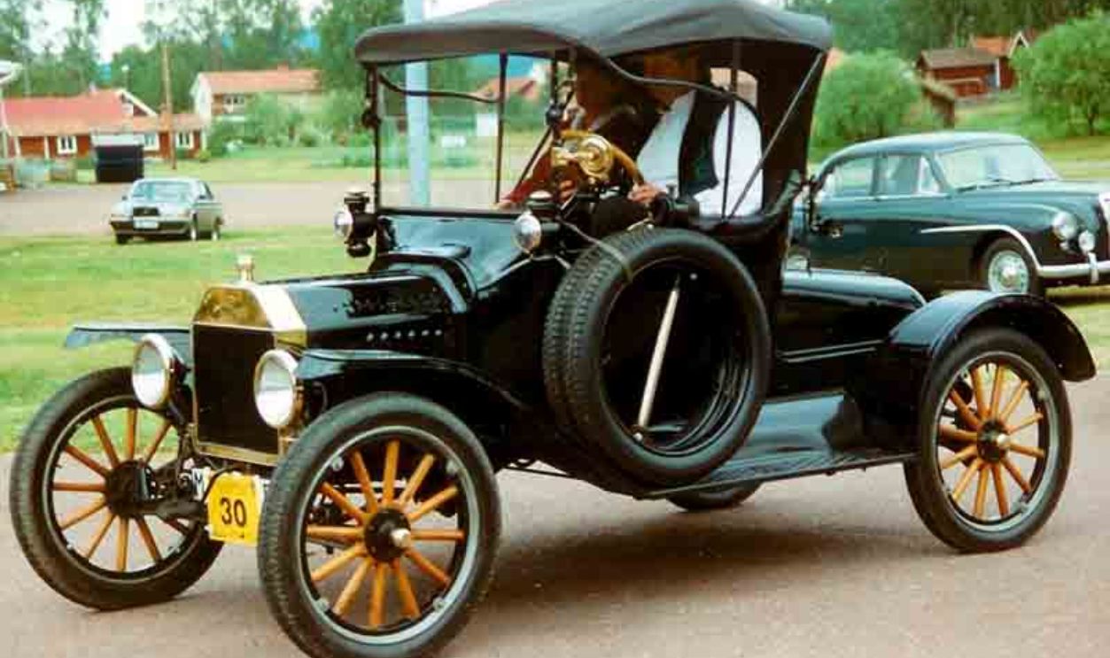 1915 Ford Model T Runabout