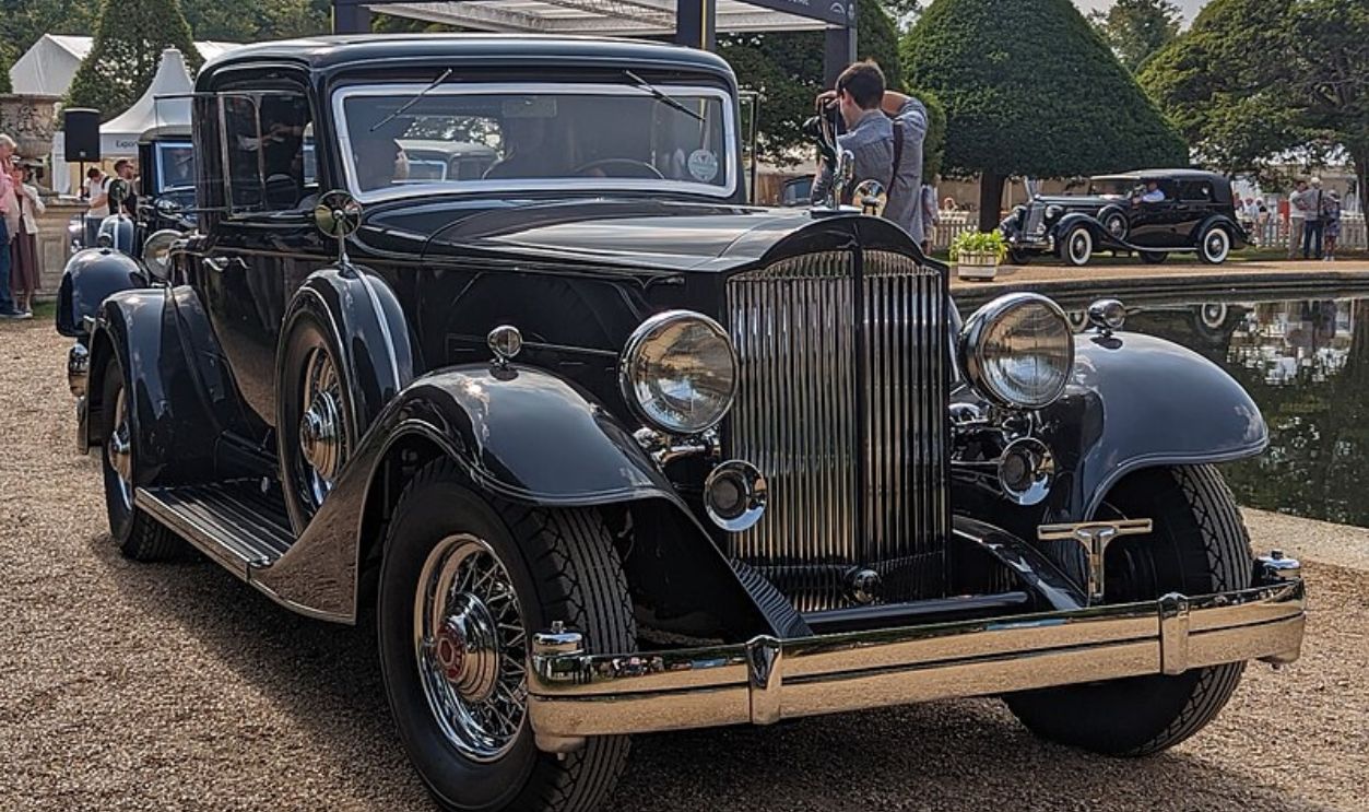1933 Packard Twelve Coupe Roadster