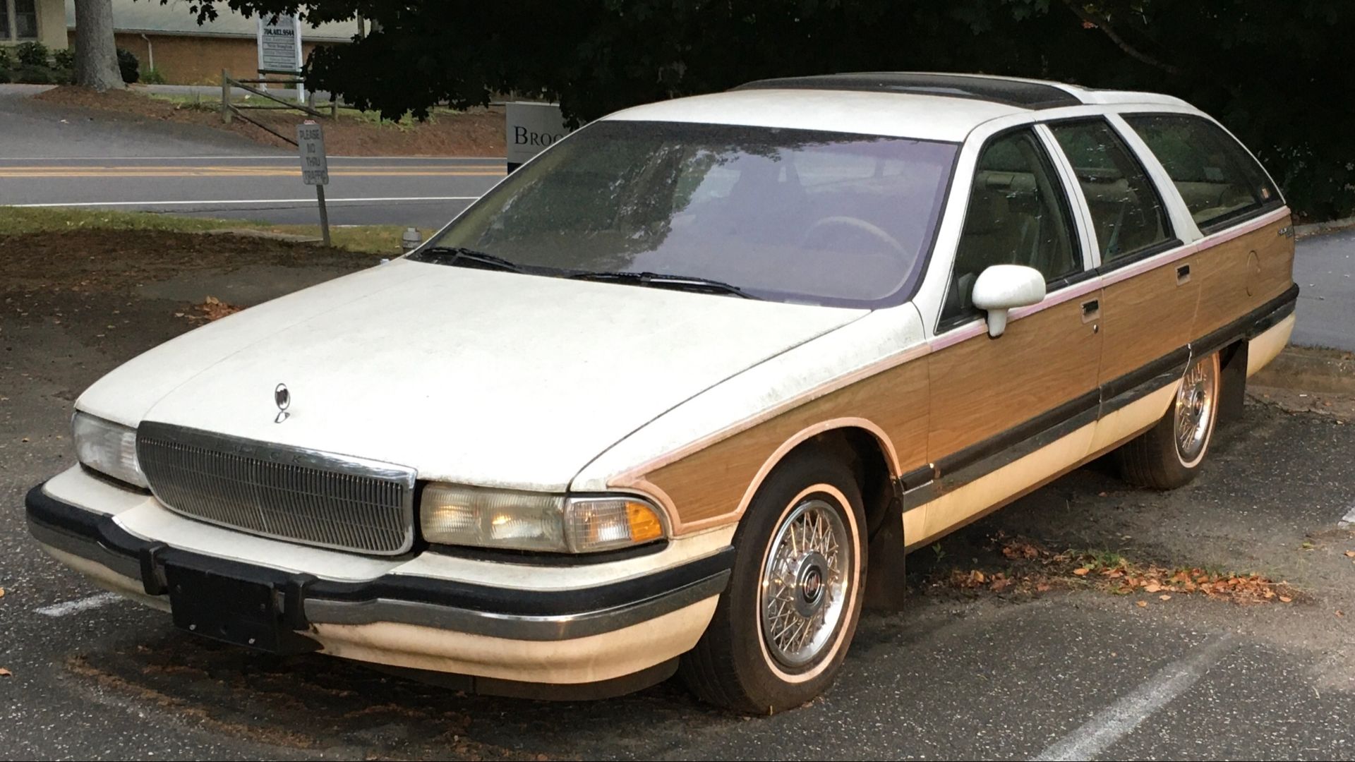 File:Buick Roadmaster wagon.jpg