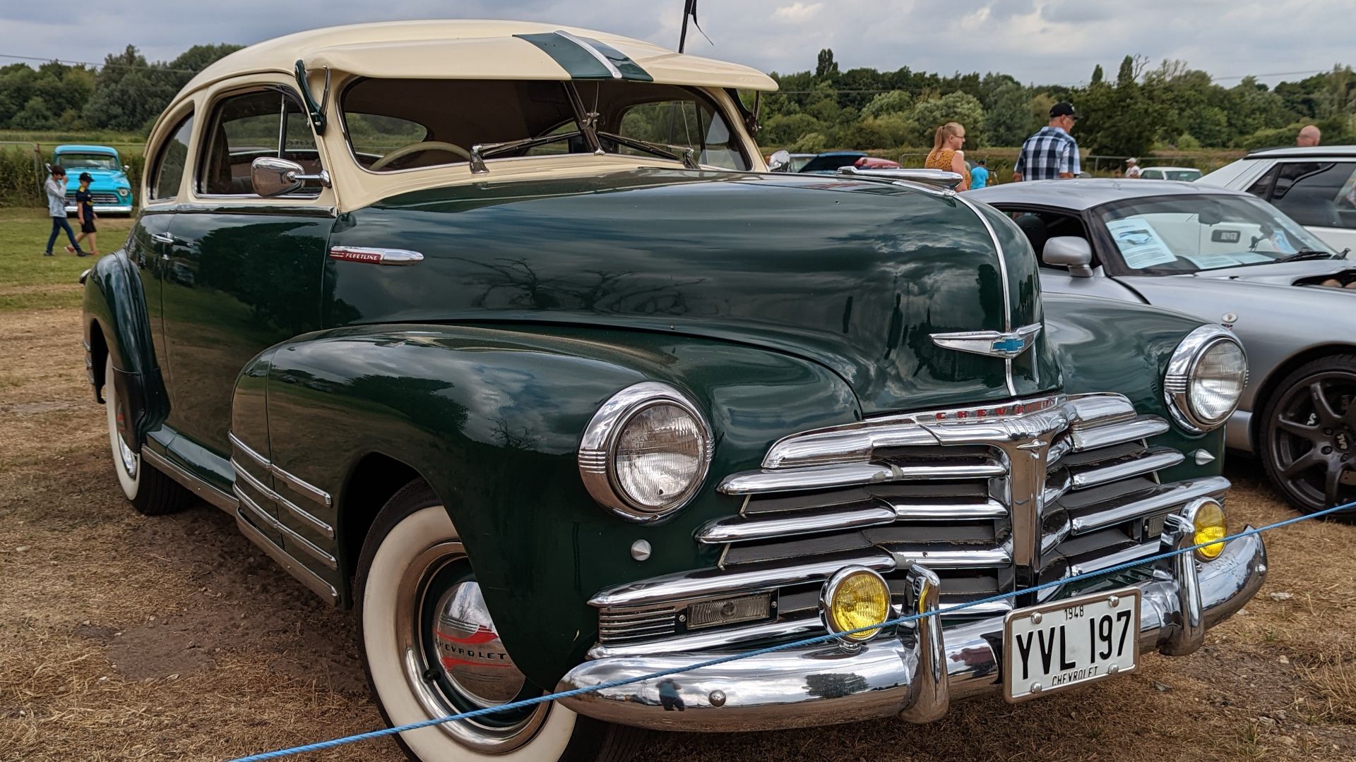 File:1948 Chevrolet Fleetline.jpg