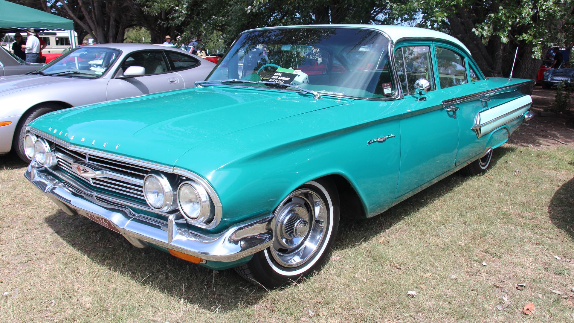 File:1960 Chevrolet Bel Air Sedan (24493926415).jpg