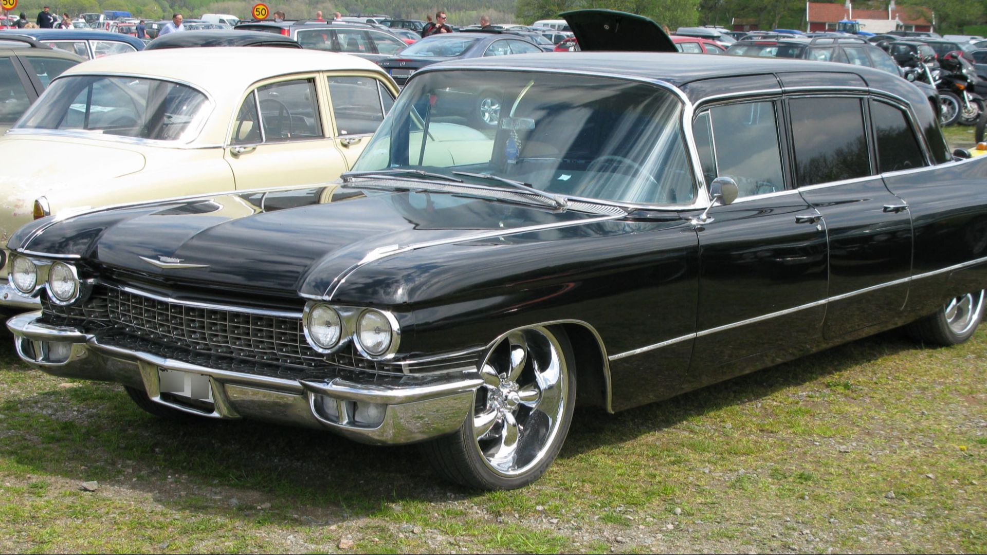 File:1960 Cadillac Series 75 fl.jpg