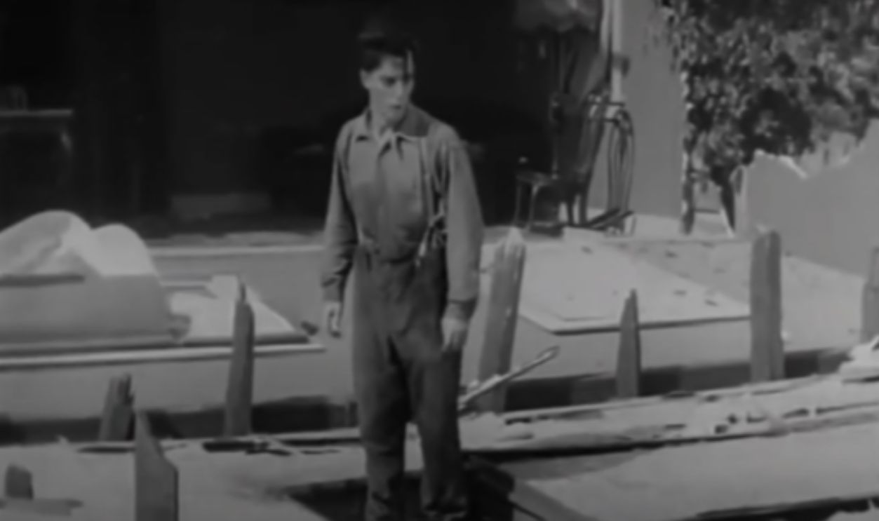 Screenshot from Steamboat Bill, Jr. (1928)