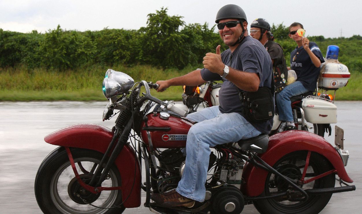 Ernesto Guevara March, the youngest son of revolutionary leader Ernesto Che Guevara, gives his thumb up as he joins a group of Harley Davidson fanatics in a peregrination from Havana to the mausoleum of his father in the Cuban eastern town of Santa Clara, on October 8th, 2007