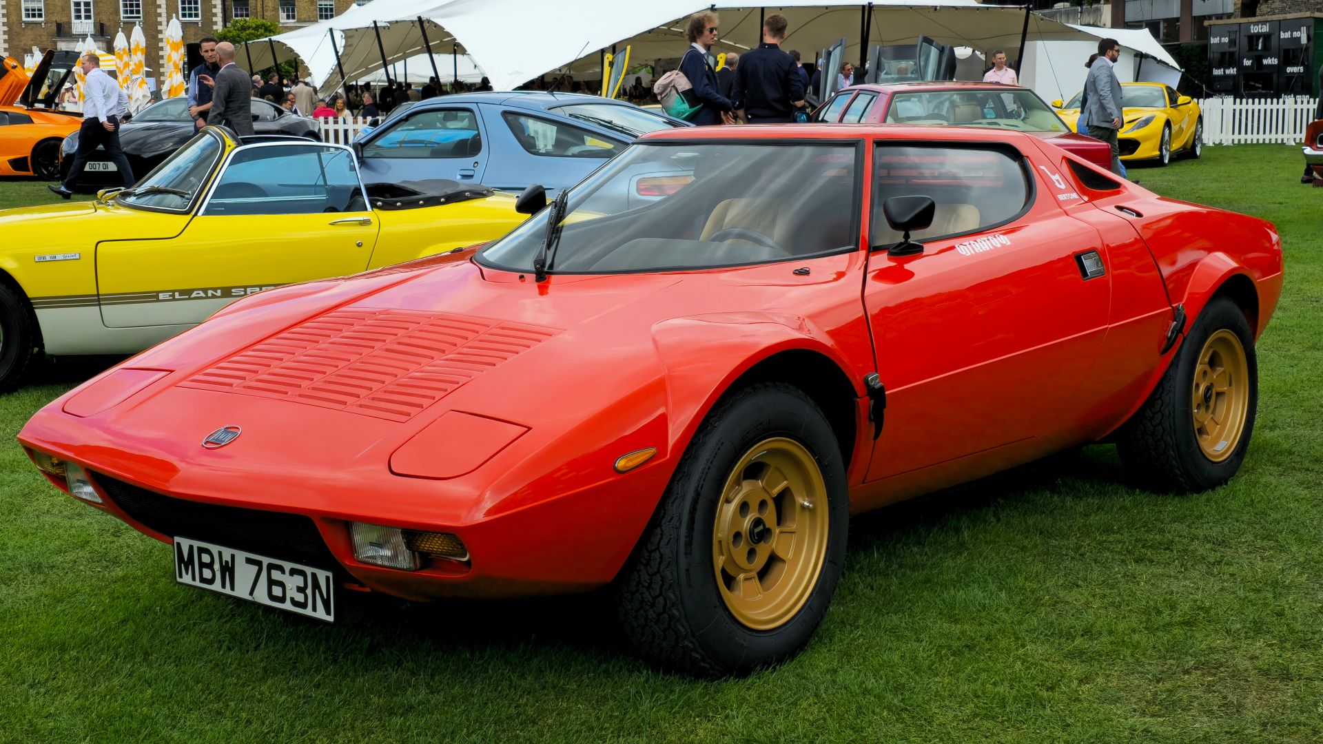 File:1975 Lancia Stratos HF Stradale 2.jpg