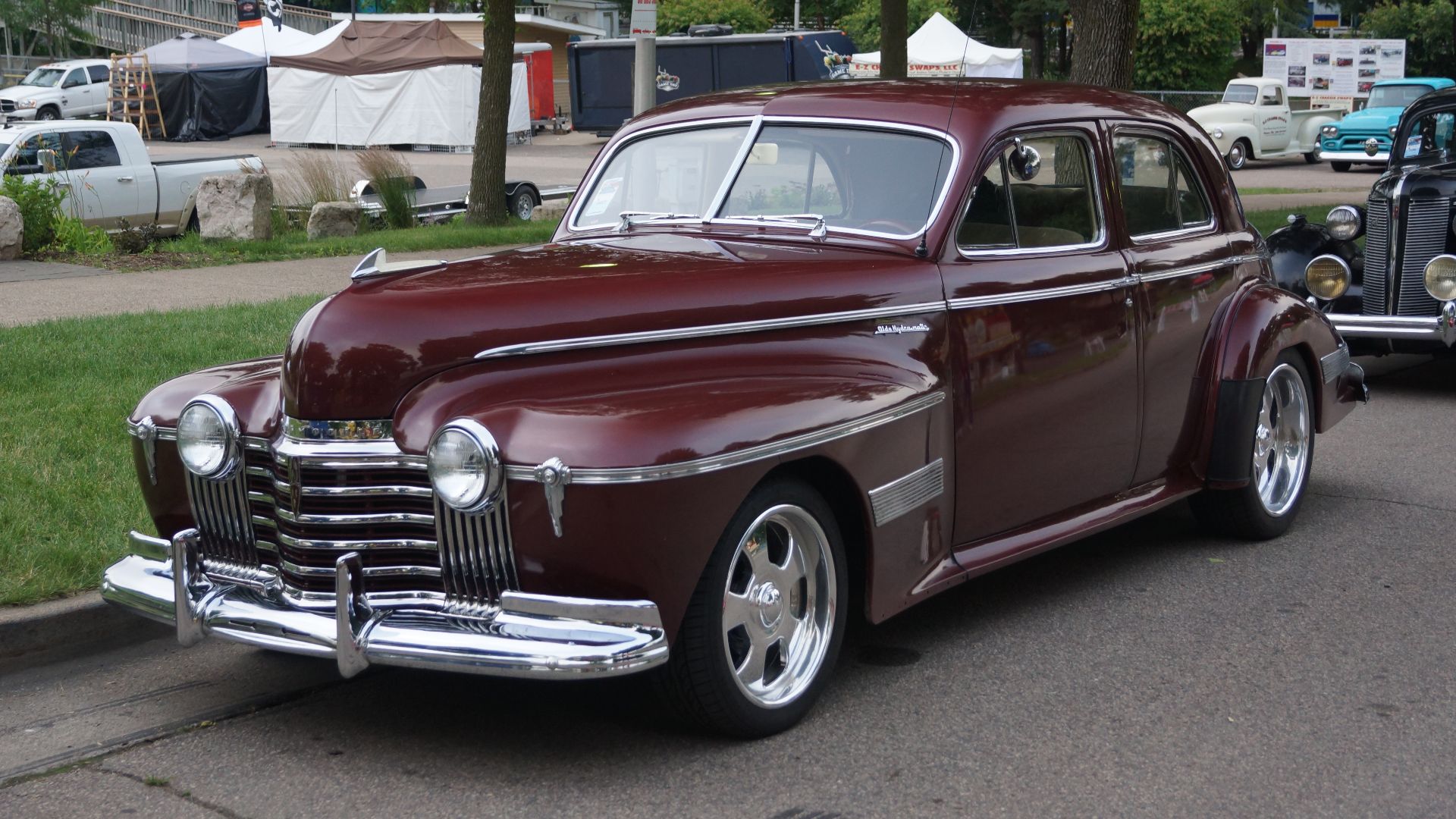File:1941 Oldsmobile Ninety-Eight (34811653783).jpg