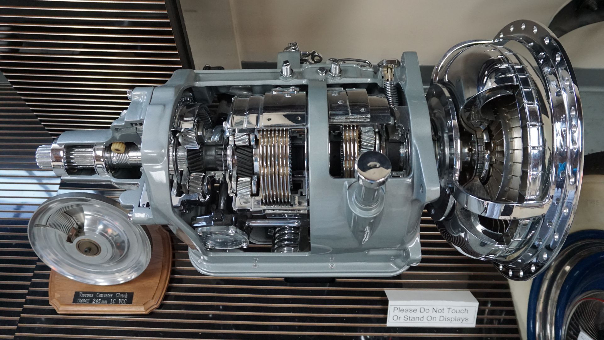 File:Ypsilanti Automotive Heritage Museum May 2015 052 (1939-56 Hydra-Matic Drive transmission).jpg