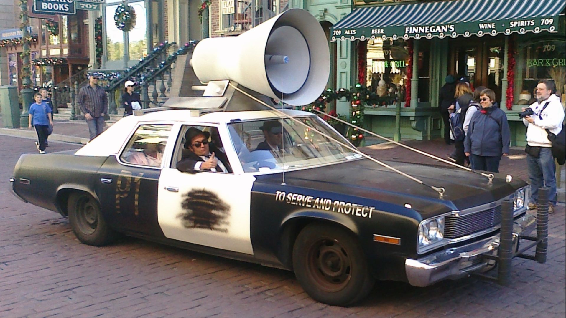 File:Dodge Monaco Blues Mobile.jpg