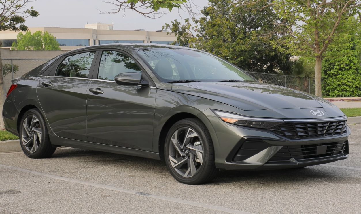 2025 HYUNDAI_ELANTRA