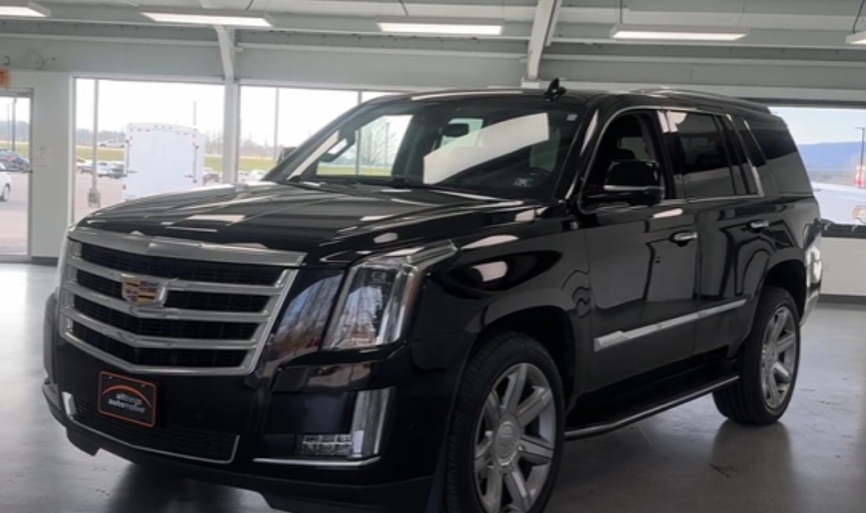 Cadillac Escalade “Royal Convoy”