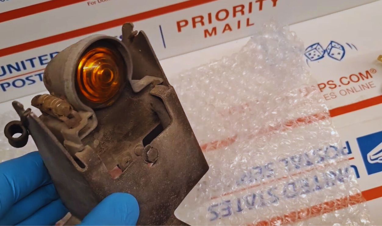 Cadillac/GM “Autronic Eye” Auto-Dimming Headlights