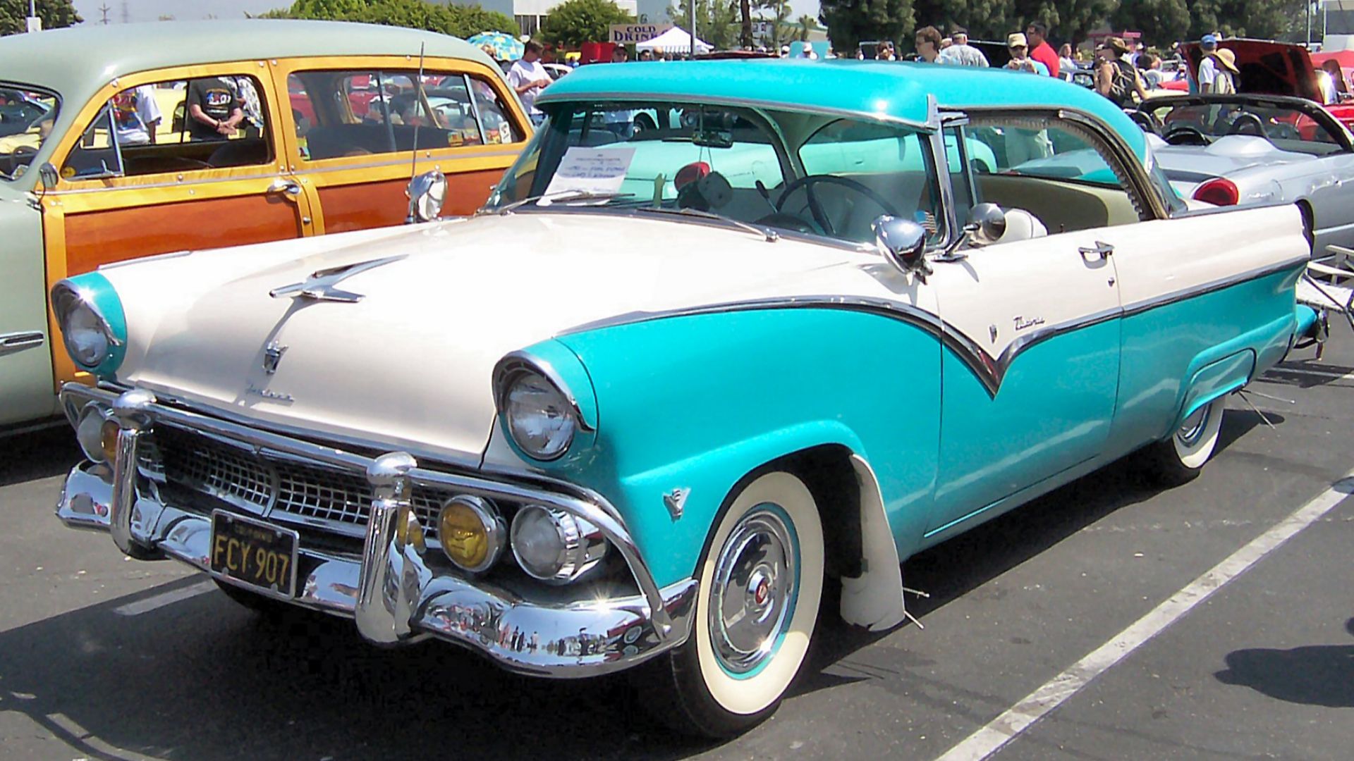 File:1955 Ford Fairlane Victoria.jpg
