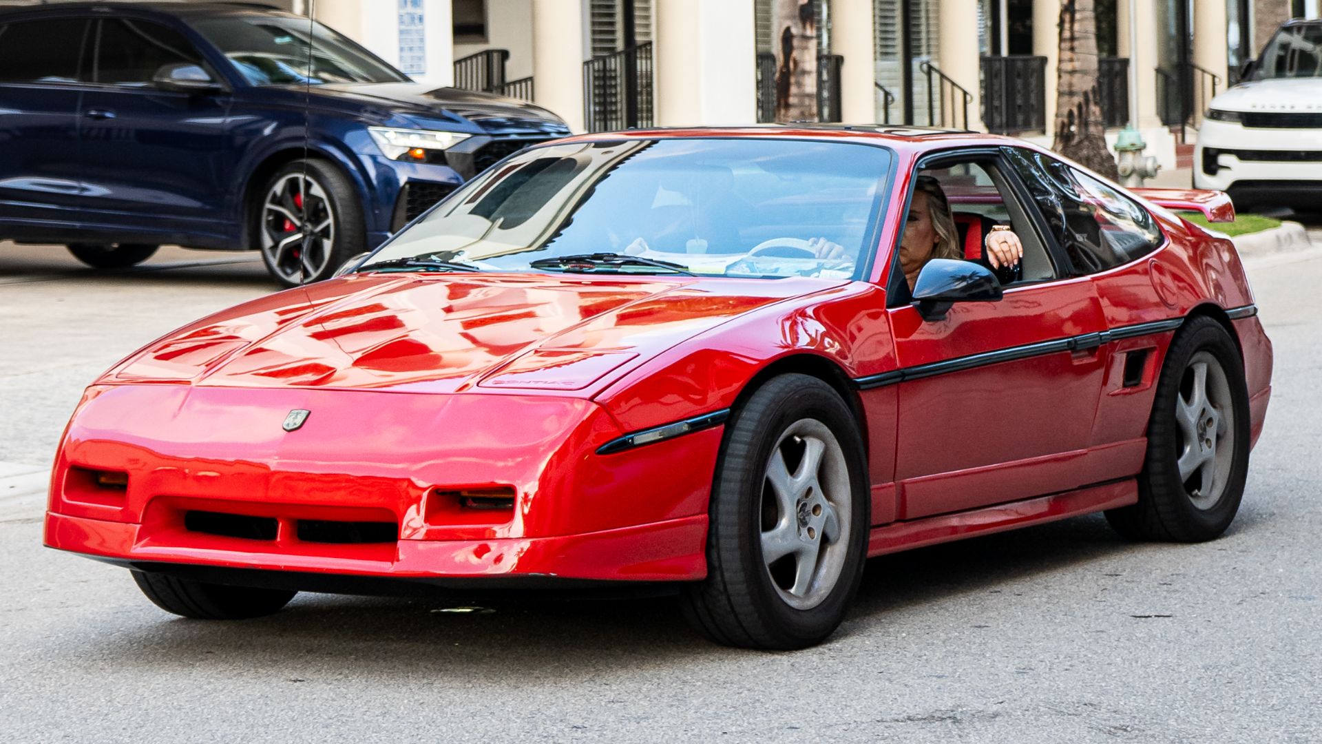 File:Pontiac Fiero (1987) Miami Metro Area, USA.jpg