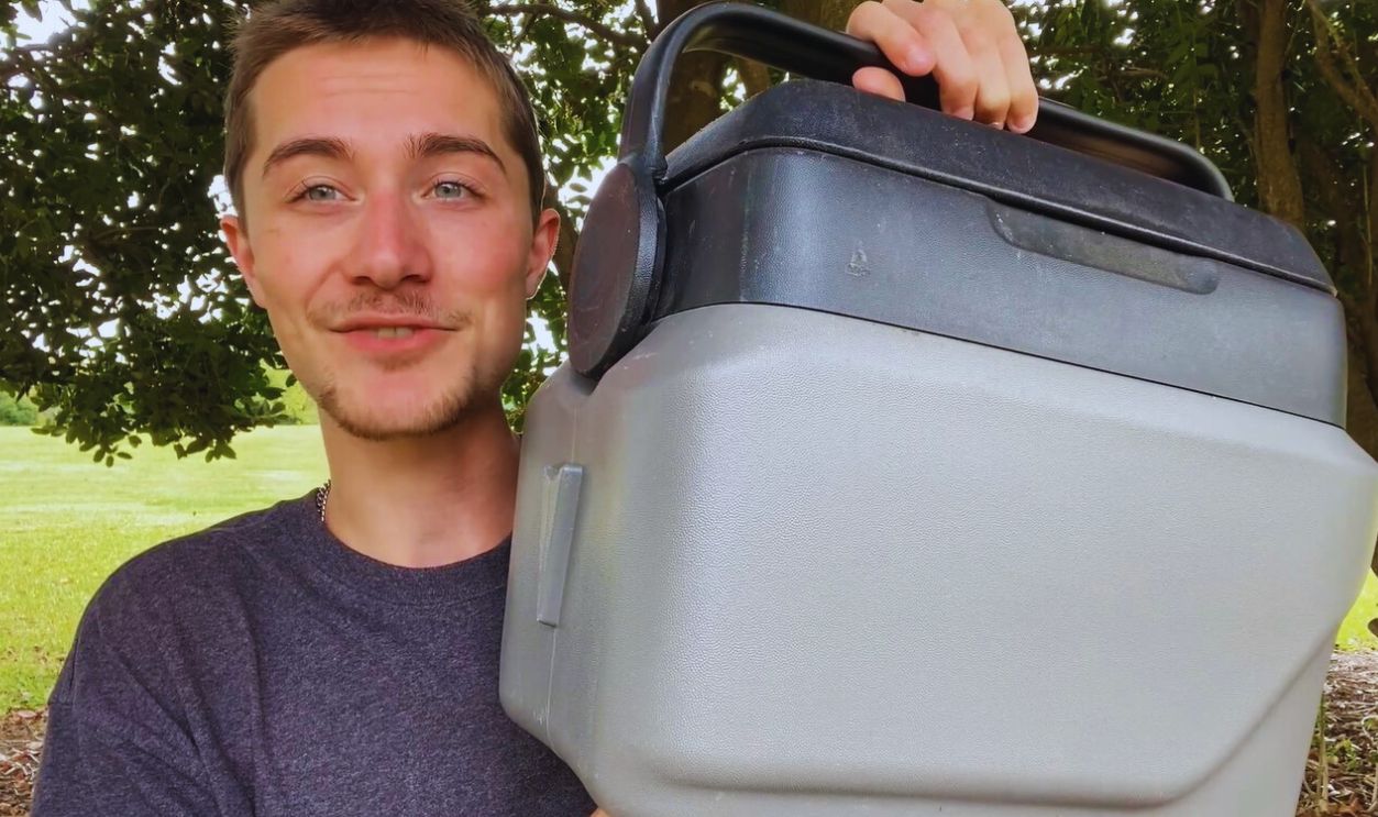 Pontiac Aztek’s Removable Cooler Console