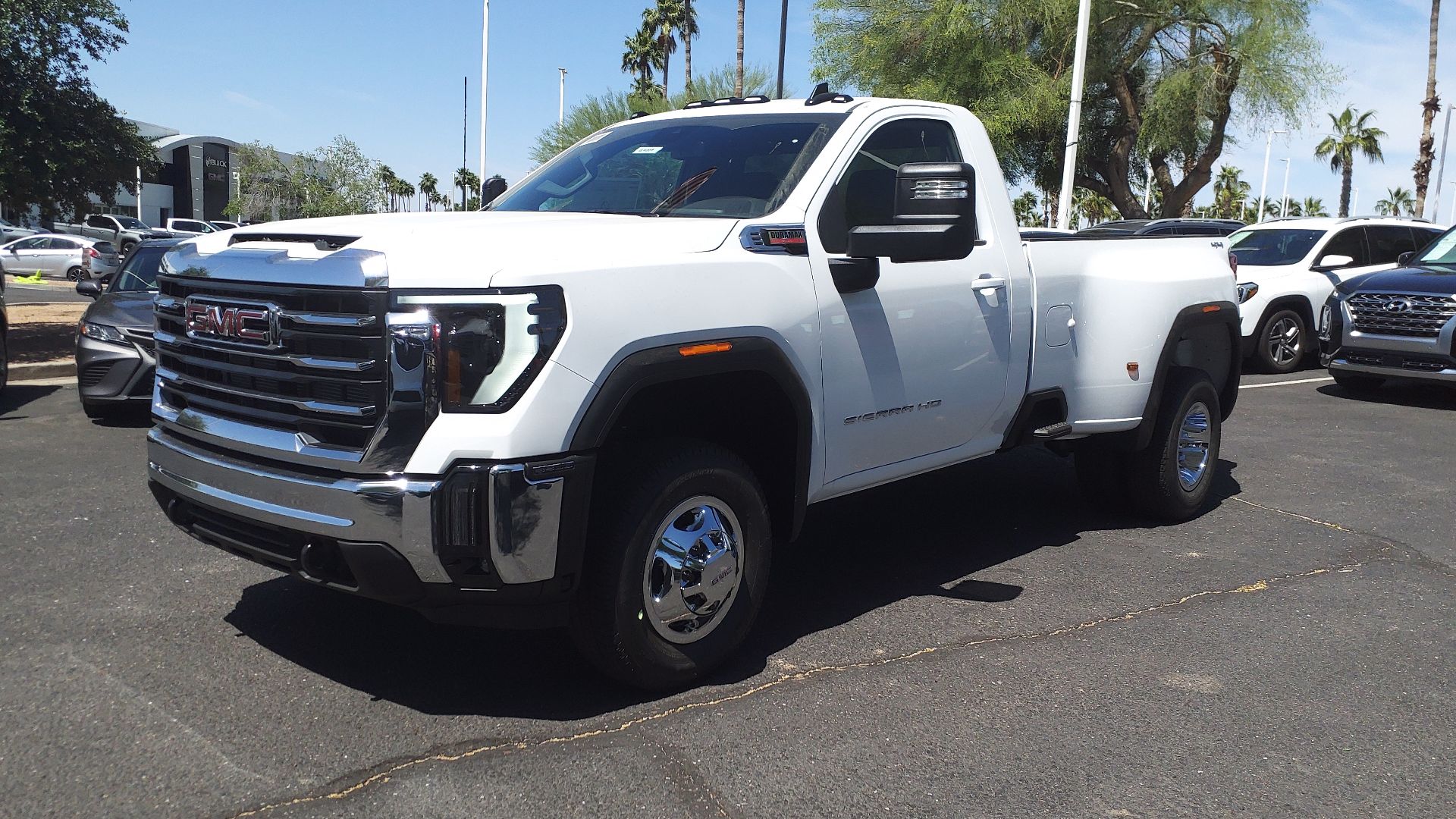 File:24 GMC Sierra 3500HD SLE.jpg