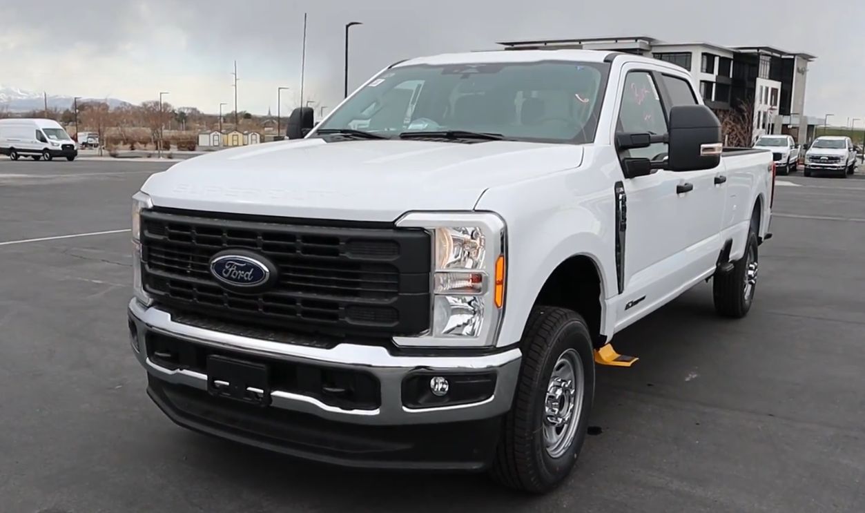 Ford F-350 XL