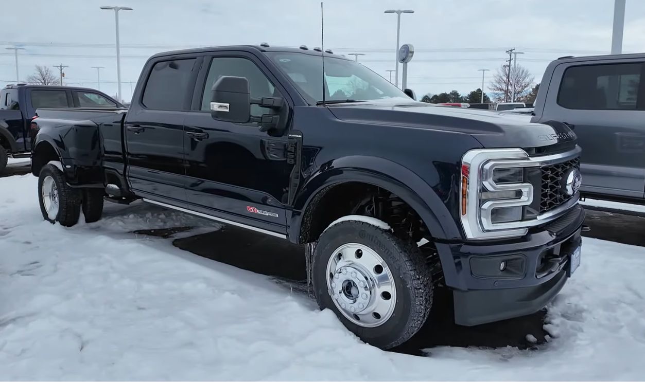 Ford F-450 Super Duty Platinum