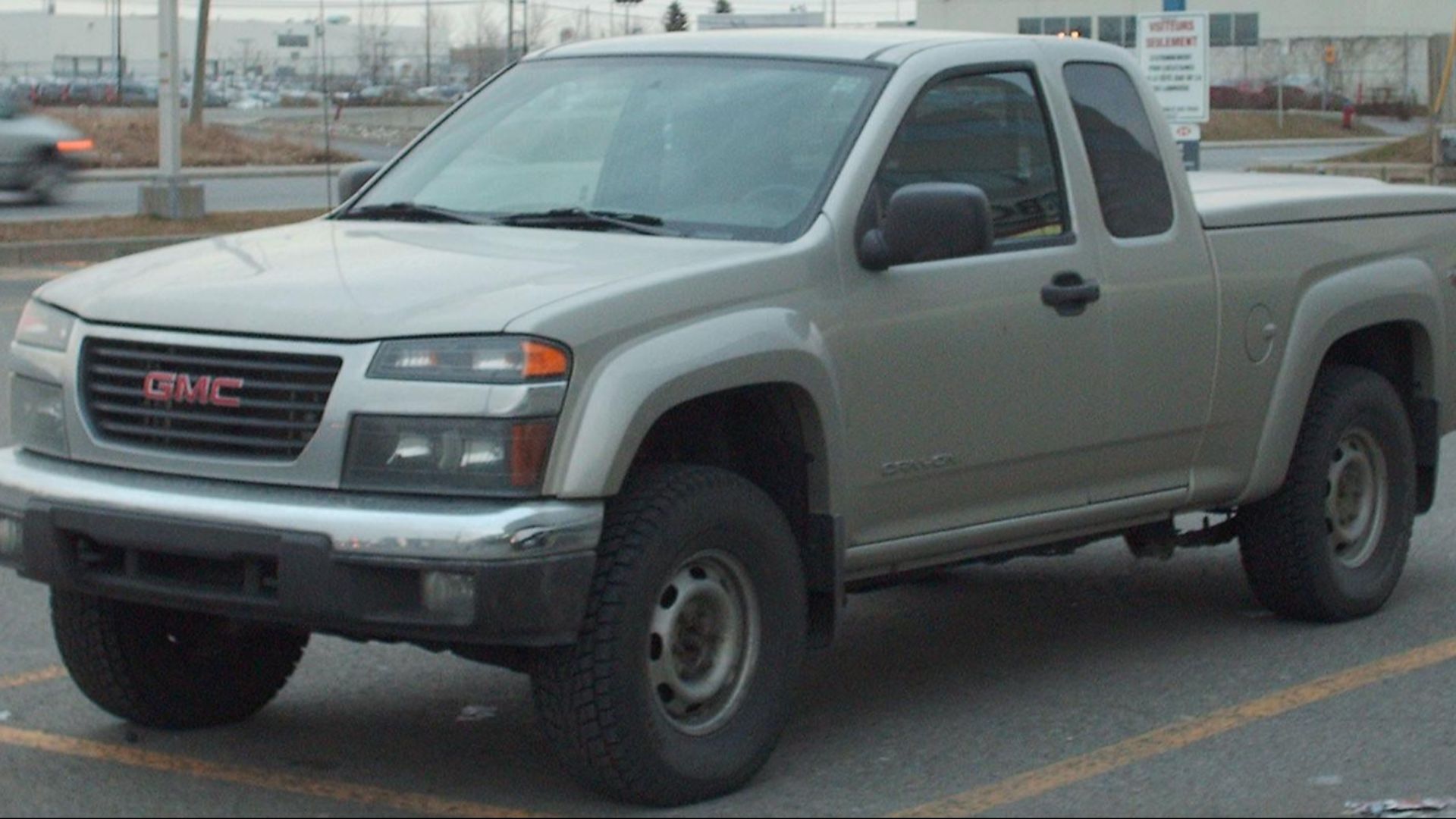 File:2-Door GMC Canyon.jpg