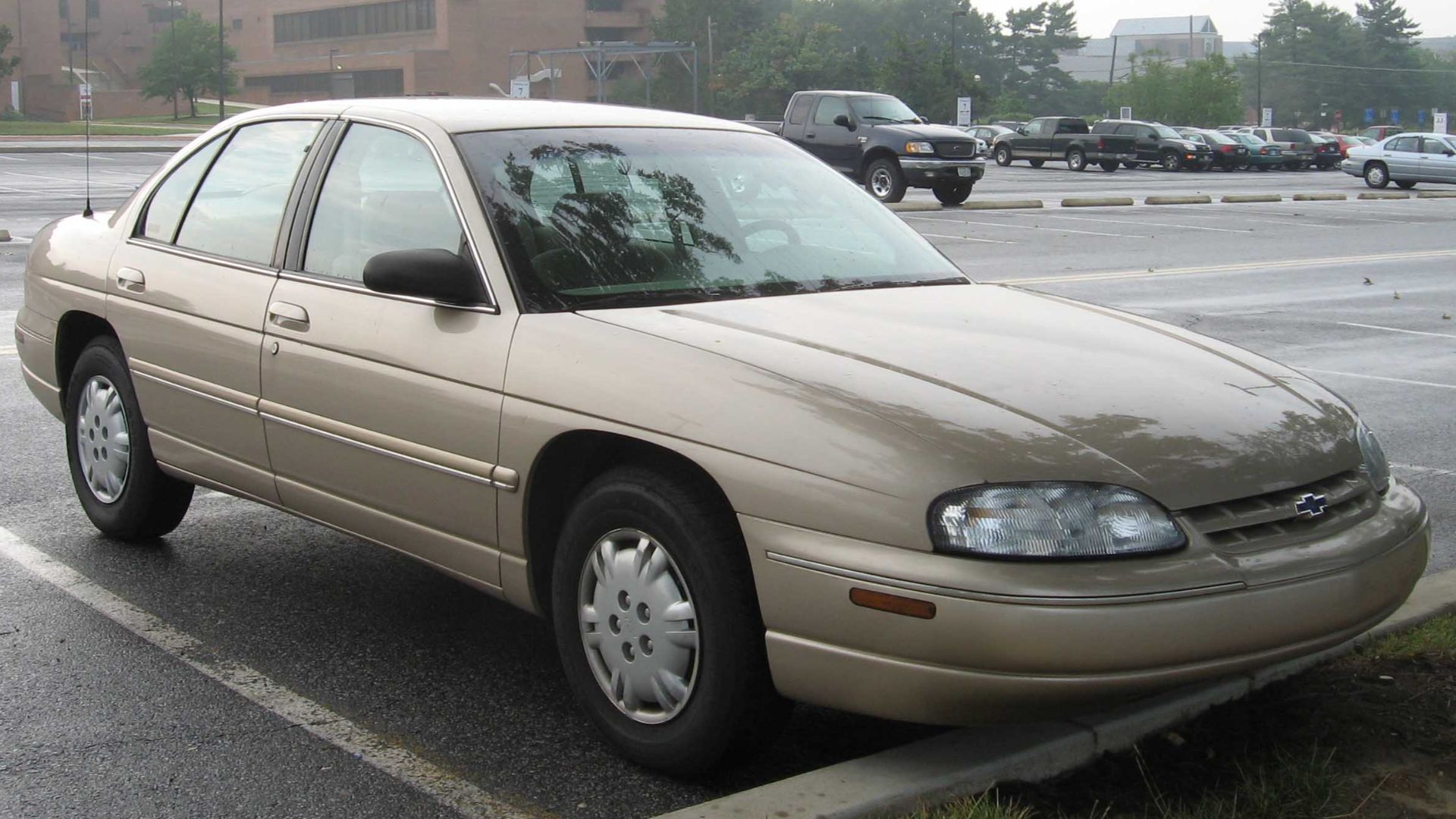 File:2nd-Chevrolet-Lumina-1.jpg