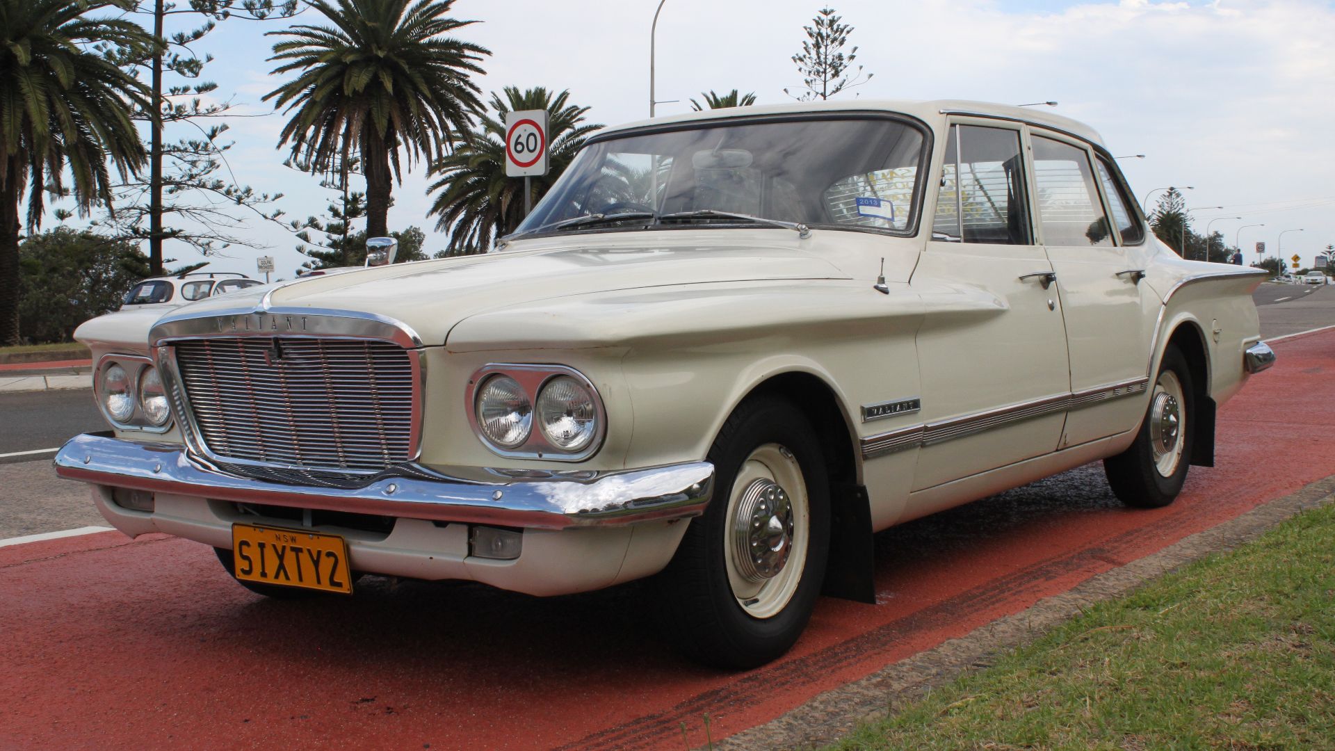 File:1962 Chrysler Valiant (SV1) sedan (25009622274).jpg