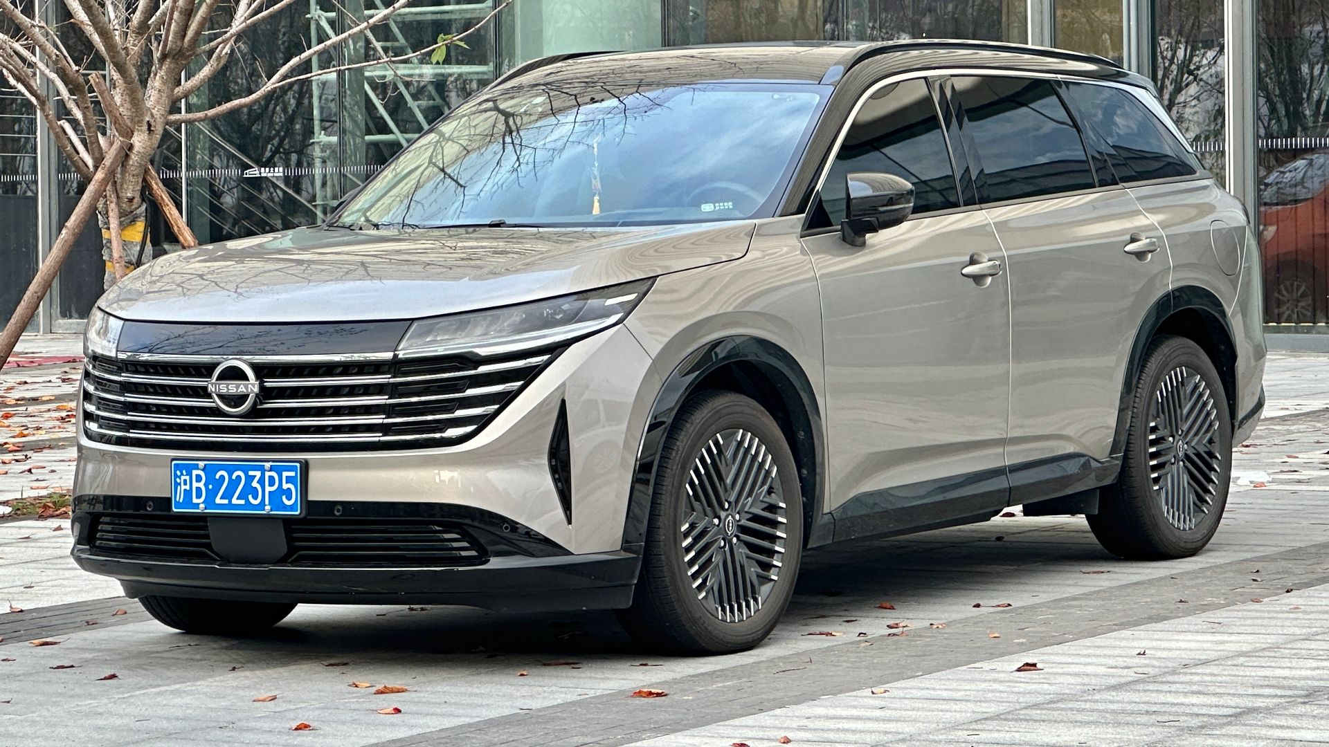 File:Nissan Pathfinder 005.jpg