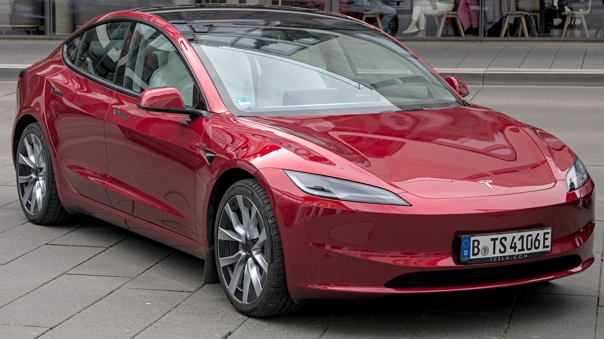 File:Tesla Model 3 (2023) Autofrühling Ulm IMG 9282.jpg