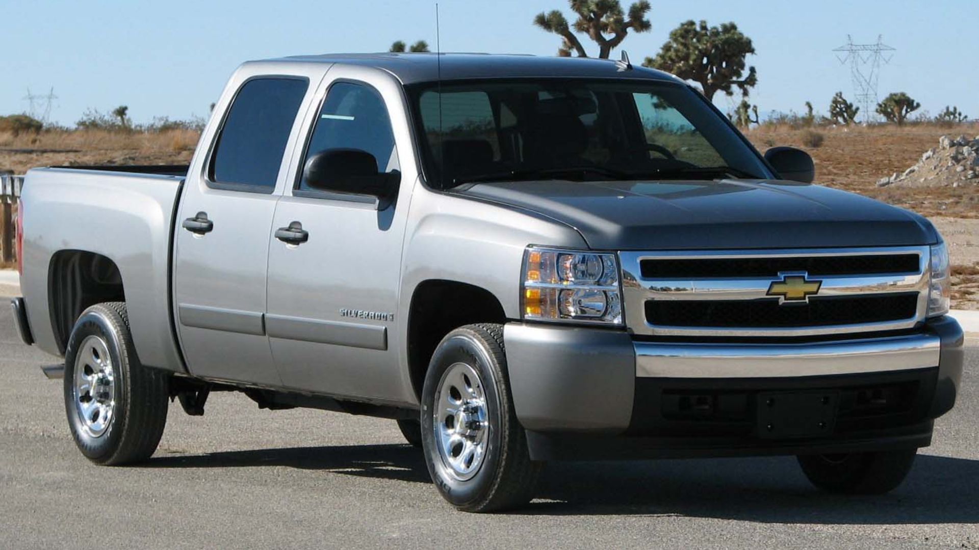 File:2007 Chevrolet Silverado LT -- NHTSA.jpg
