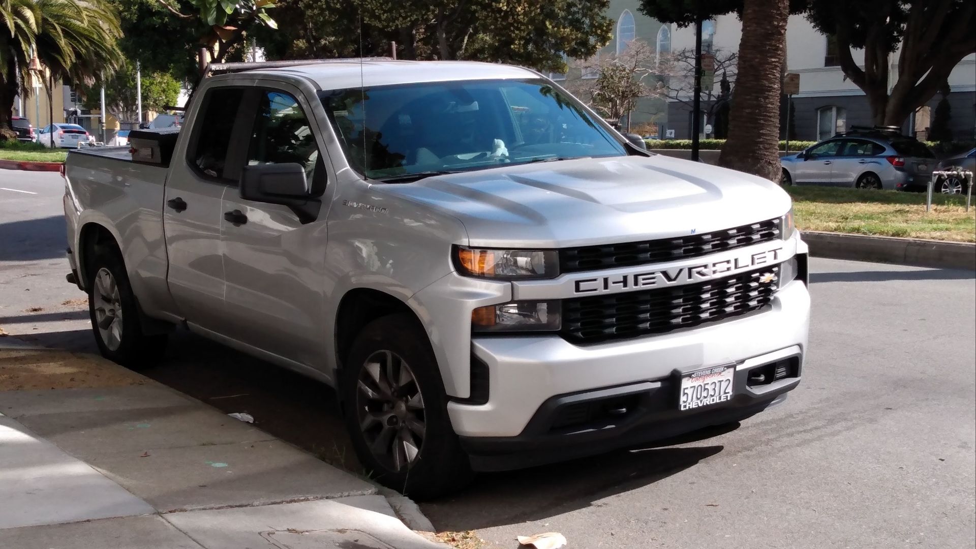 File:2020 Chevrolet Silverado 1500 Custom.jpg
