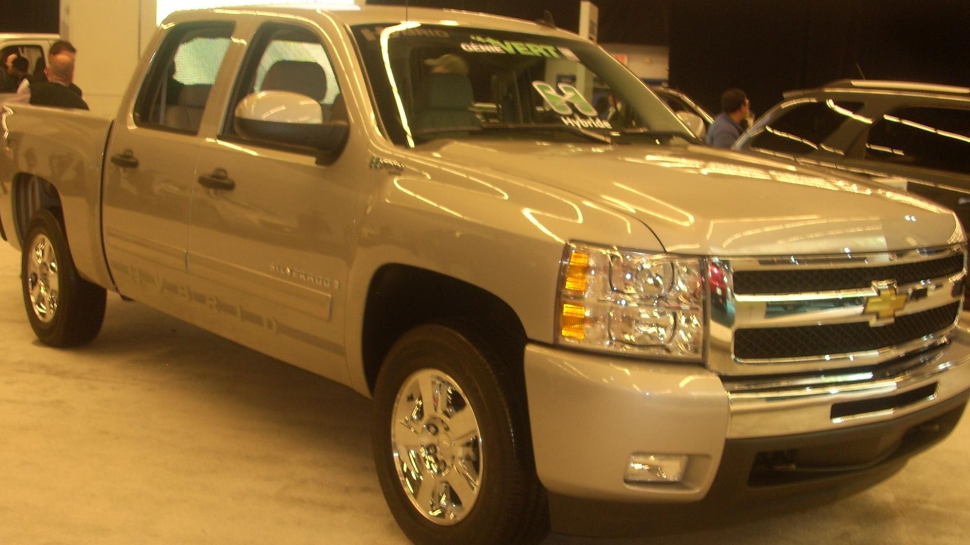 File:'09 Chevrolet Silverado Hybrid (MIAS).JPG