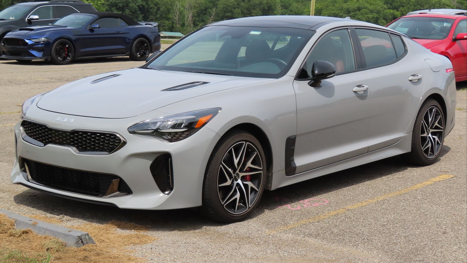 File:2023 Kia Stinger GT-Line, front left, 07-21-2024.jpg