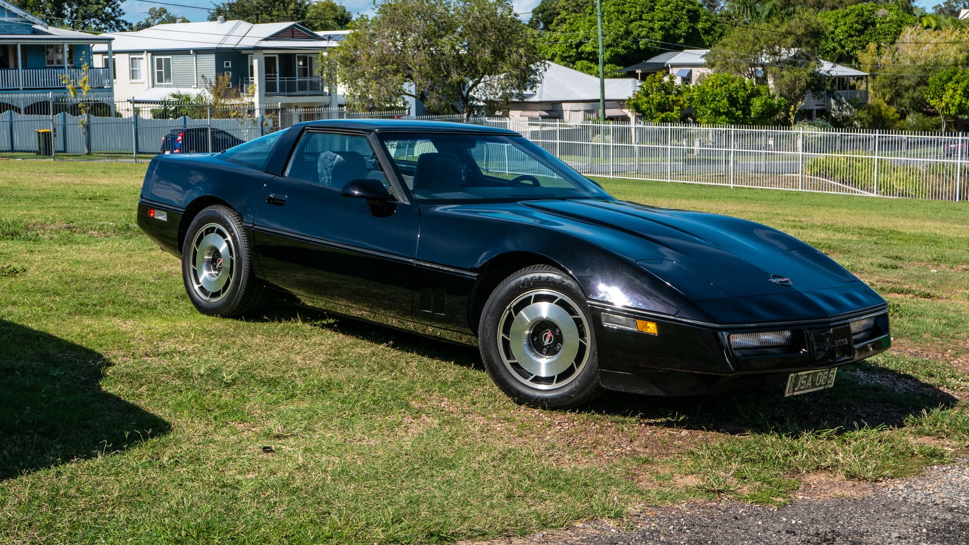 File:Chevrolet Corvette (C4) Coupe 1985 Freemasons Home Sandgate L1050561.jpg