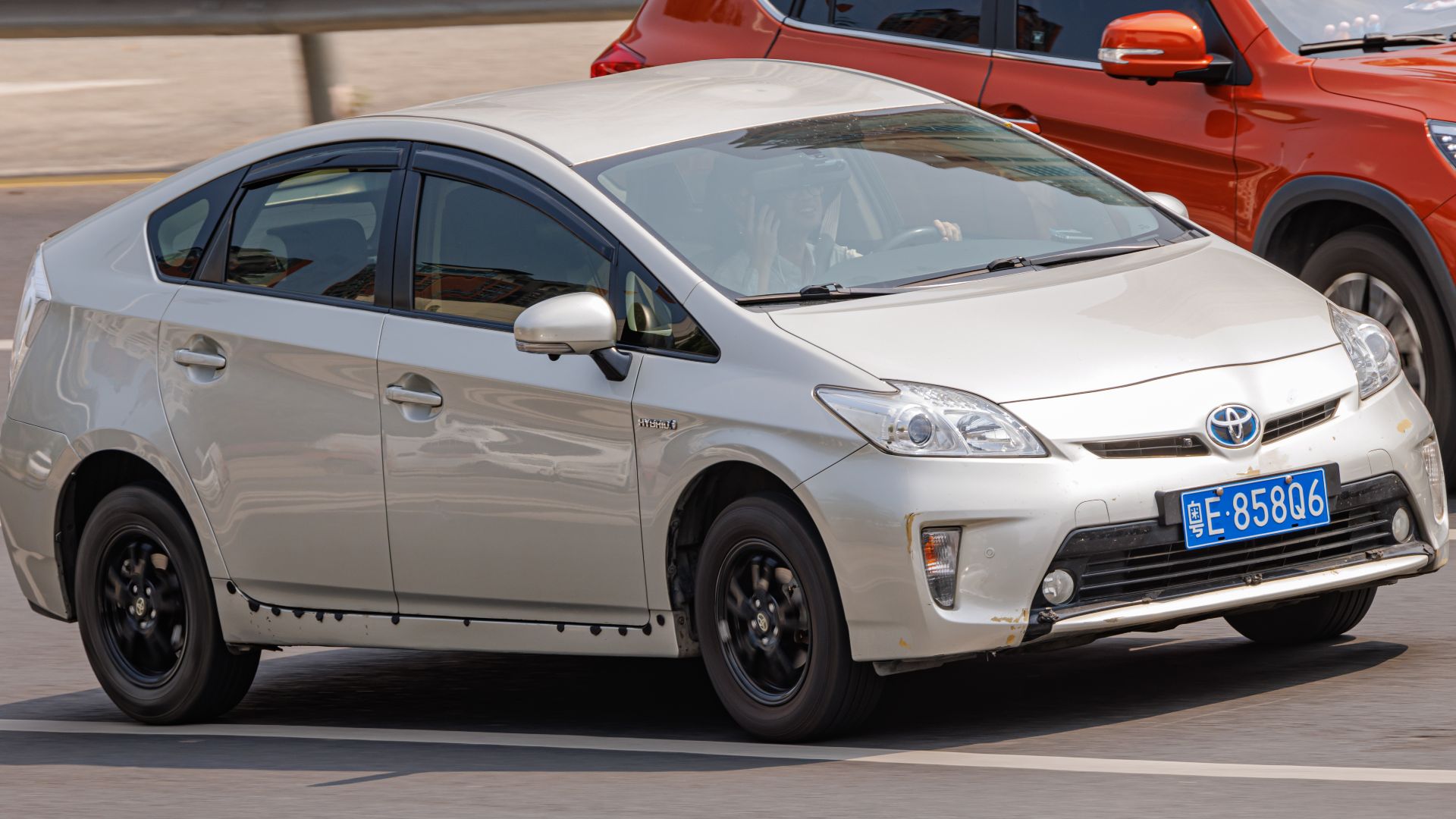 File:TOYOTA PRIUS (XW30) China (2).jpg