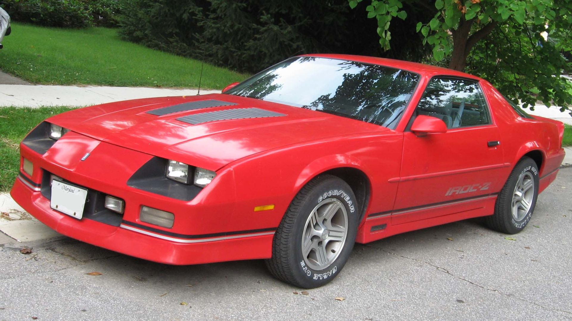 File:85-90 Chevrolet Camaro IROC-Z.jpg