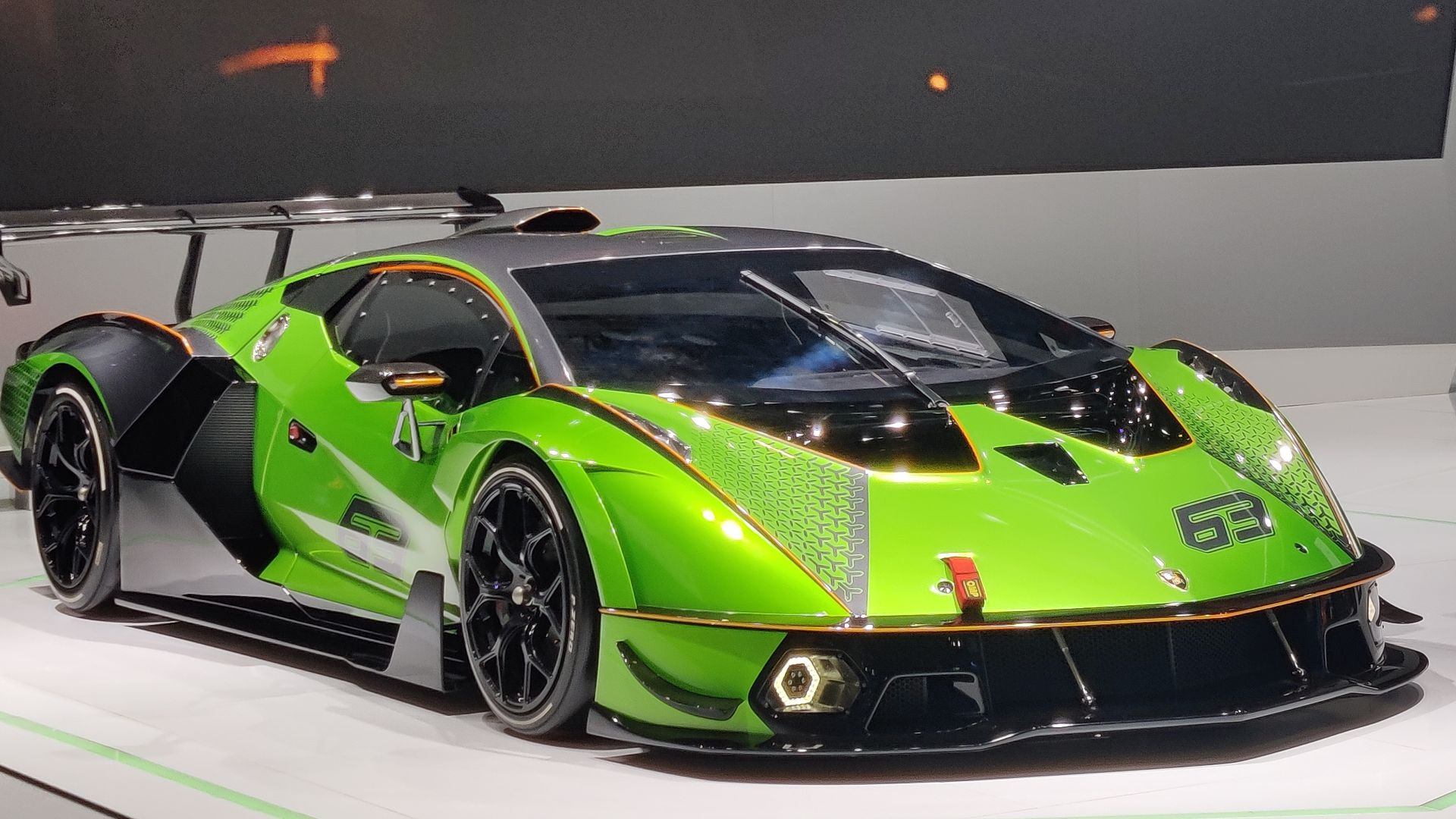 File:Lamborghini Essenza SCV12 001.jpg