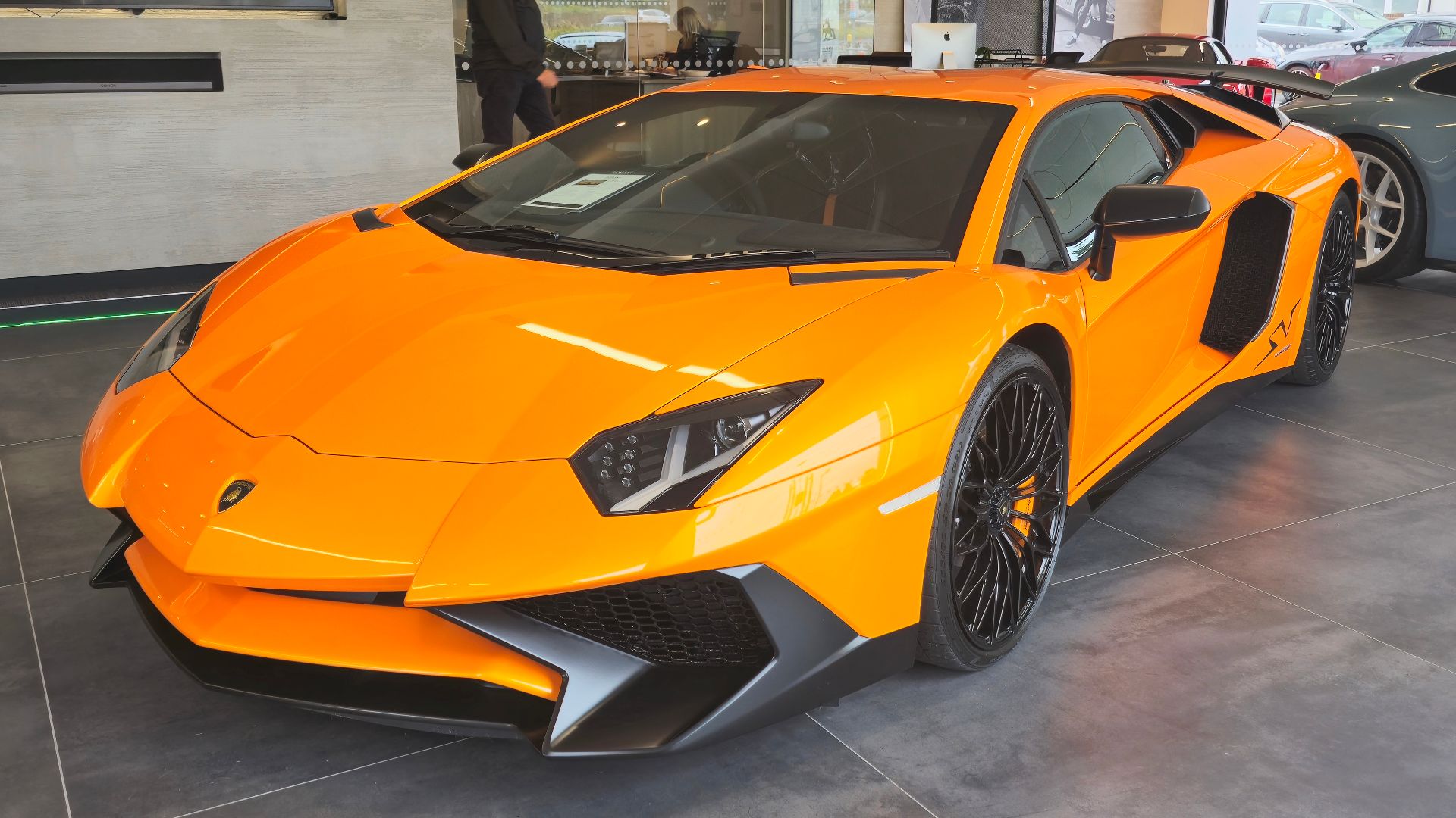 File:Lamborghini Aventador SV 27.jpg