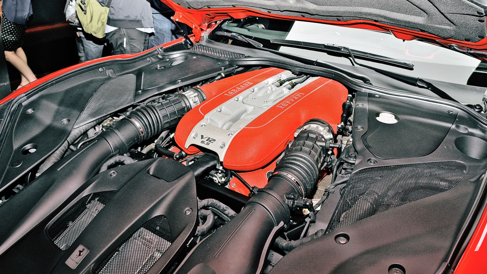 File:812sf HK 171121 5650besg.jpg