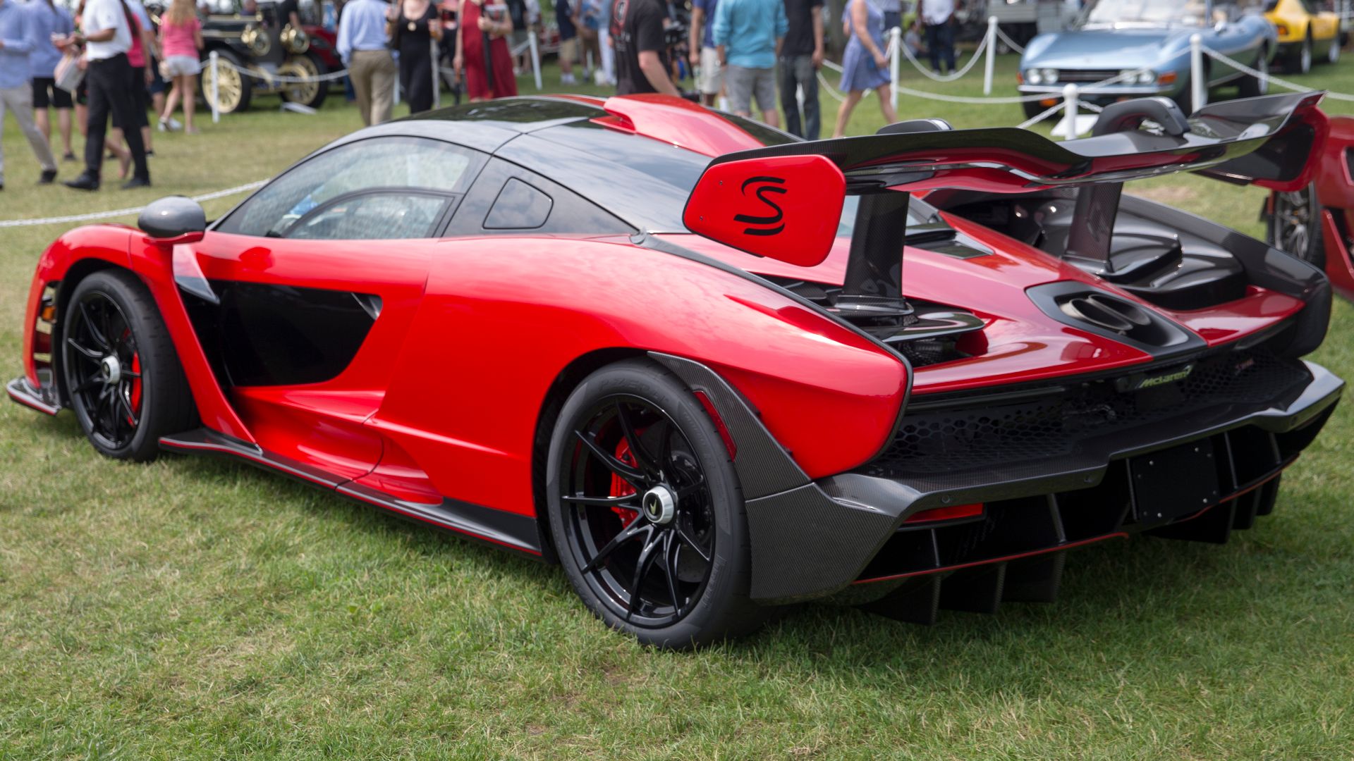 File:2019 McLaren Senna, rear left (Greenwich 2019).jpg