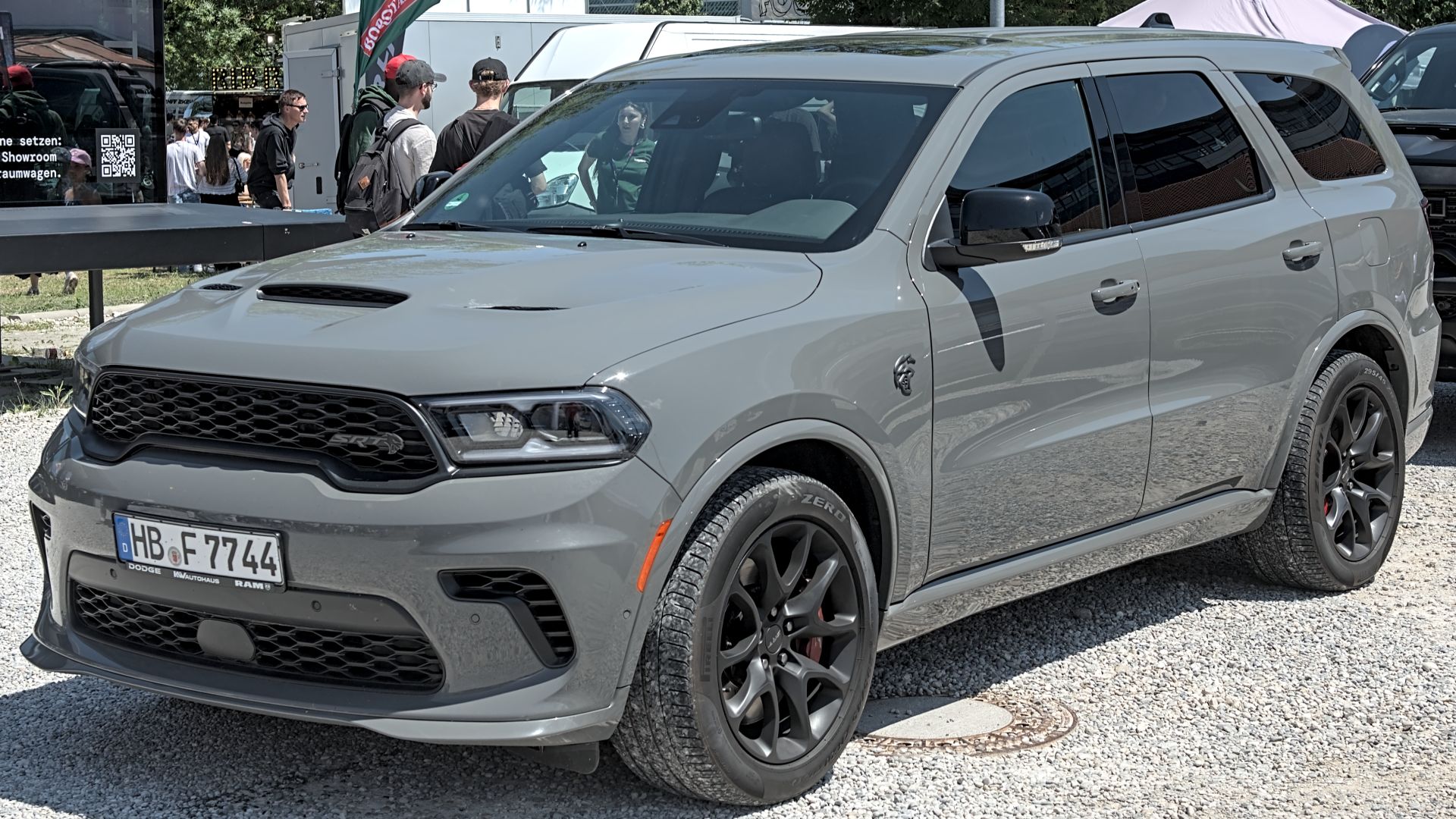 File:Dodge Durango SRT Hellcat MYLE Festival 2025 DSC 9644.jpg