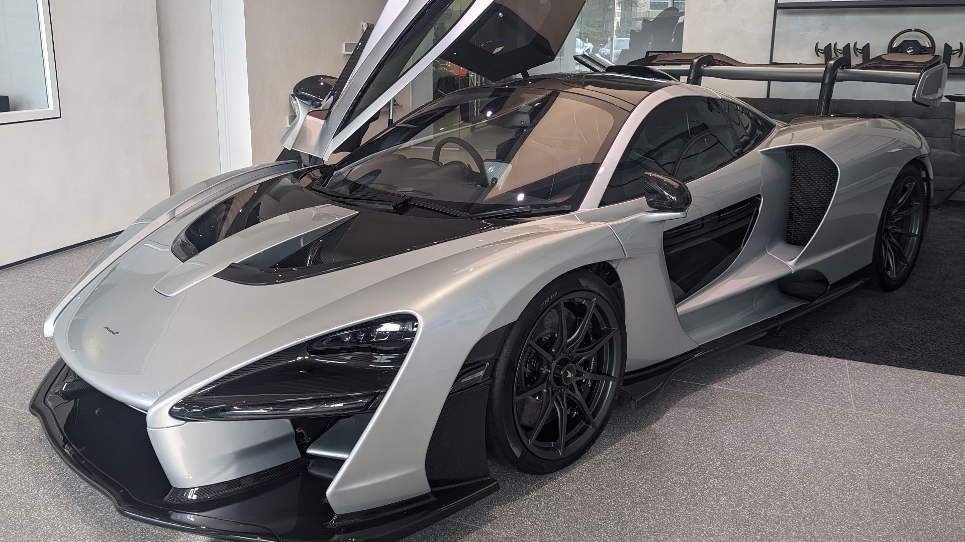 File:McLaren Senna 6.jpg