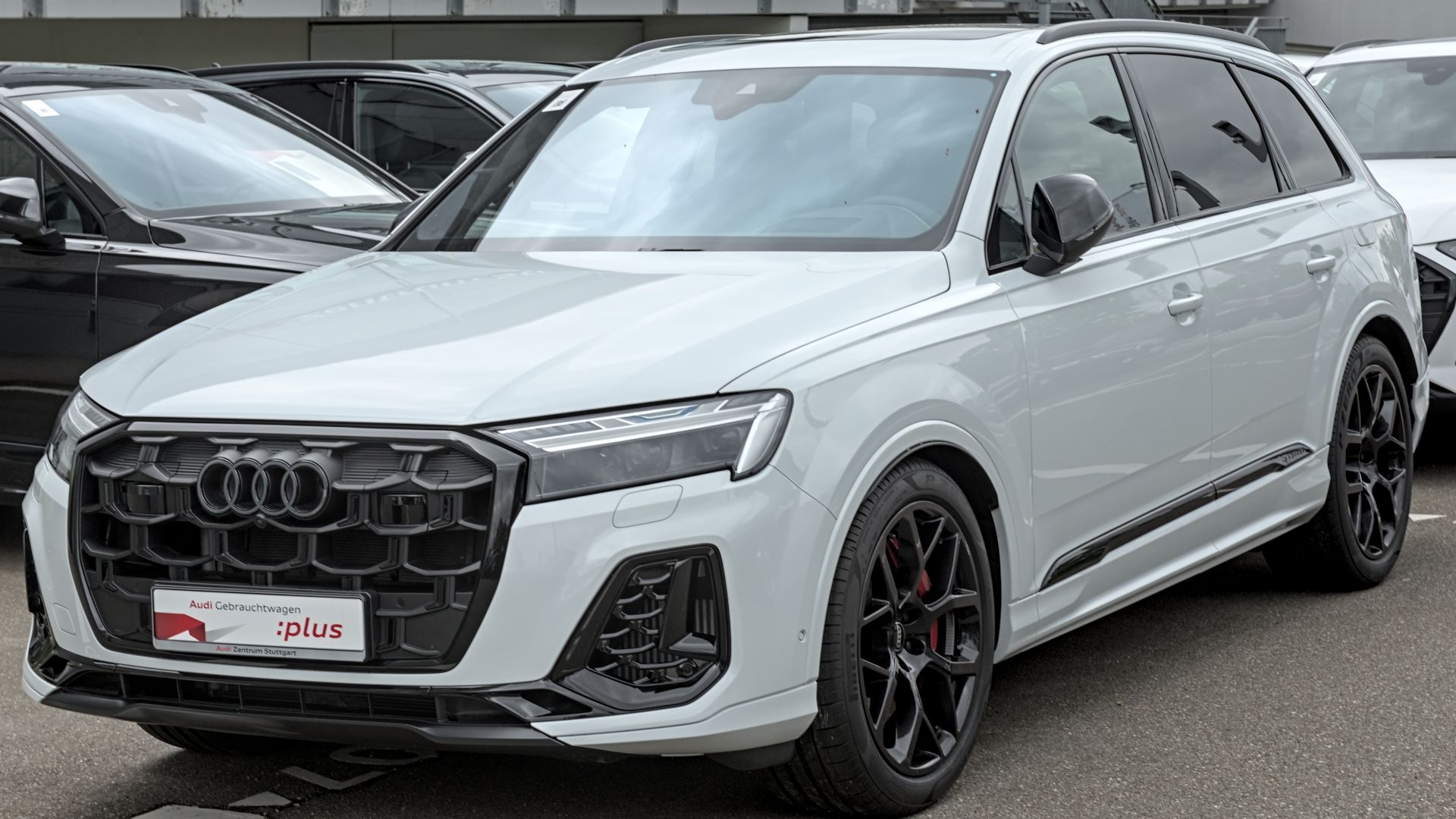 File:2025 Audi Q7 (4M) DSC 8678.jpg