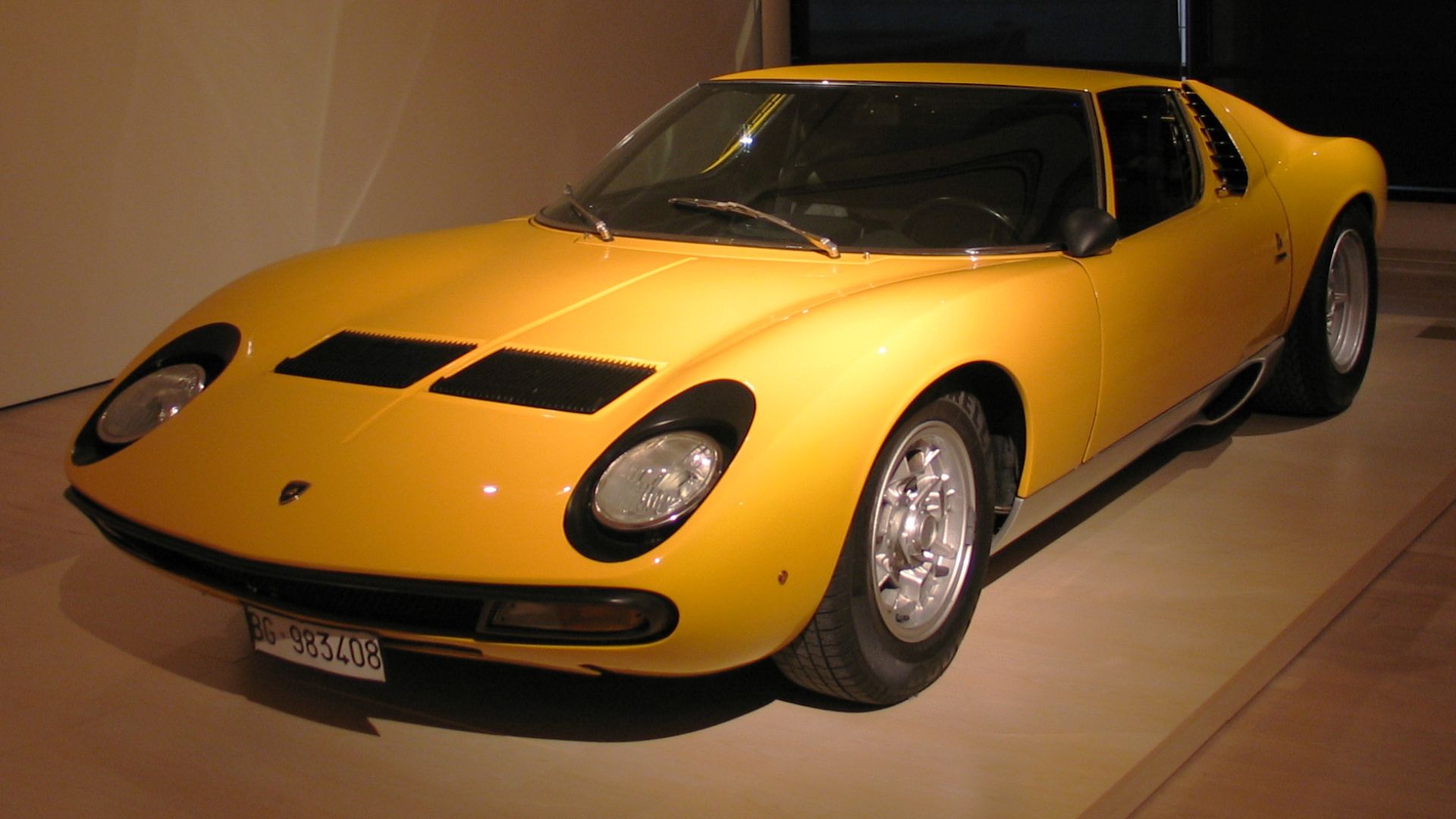 File:1966 Lamborghini Miura P400 (4445525383).jpg