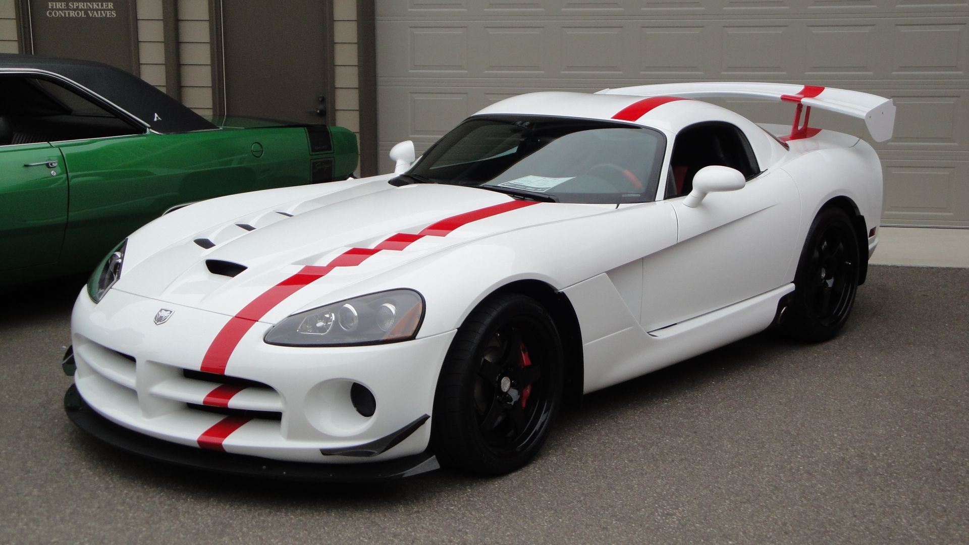 File:09 Dodge Viper ACR (6170720919).jpg