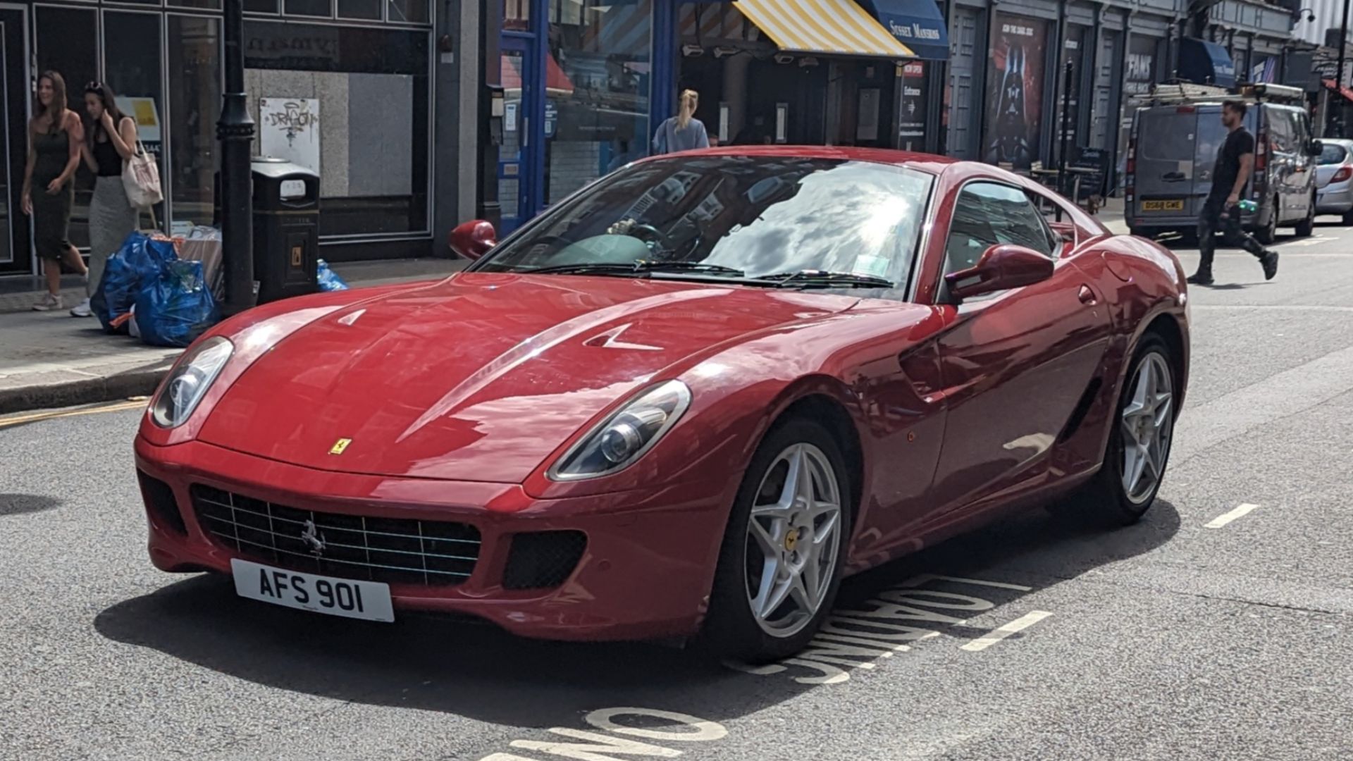 File:2009 Ferrari 599 GTB Fiorano F1.jpg