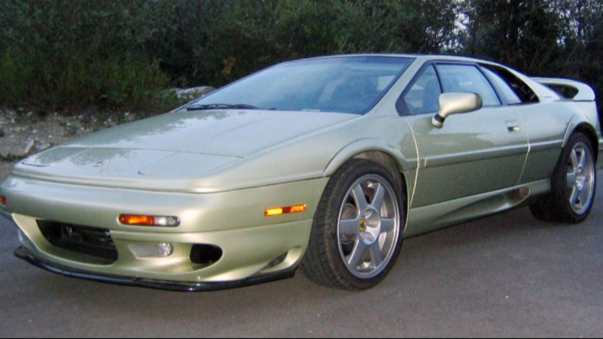 File:1997 Lotus Esprit V8.jpg