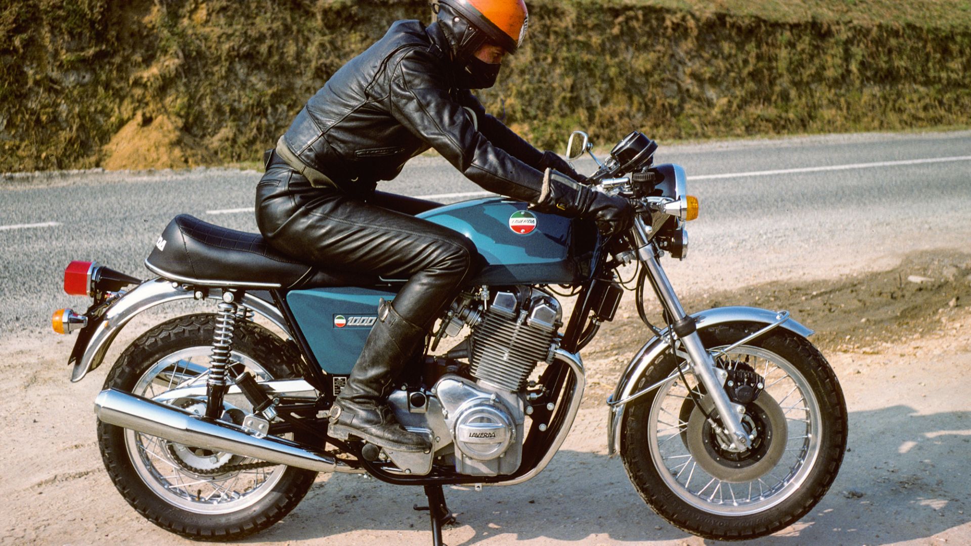File:1976 LAVERDA 1000.jpg