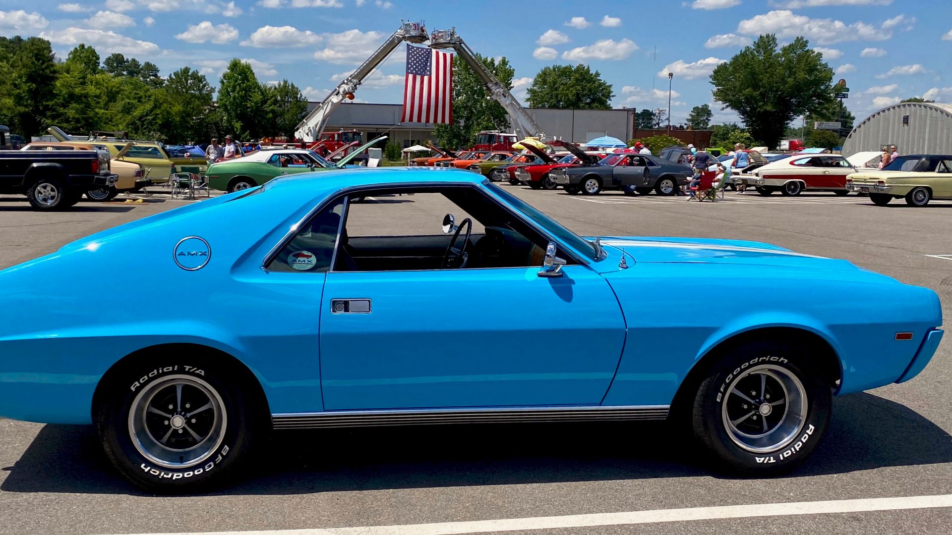 File:1969 AMC AMX Big Bad Blue at 2024 AMO show 02of10.jpg