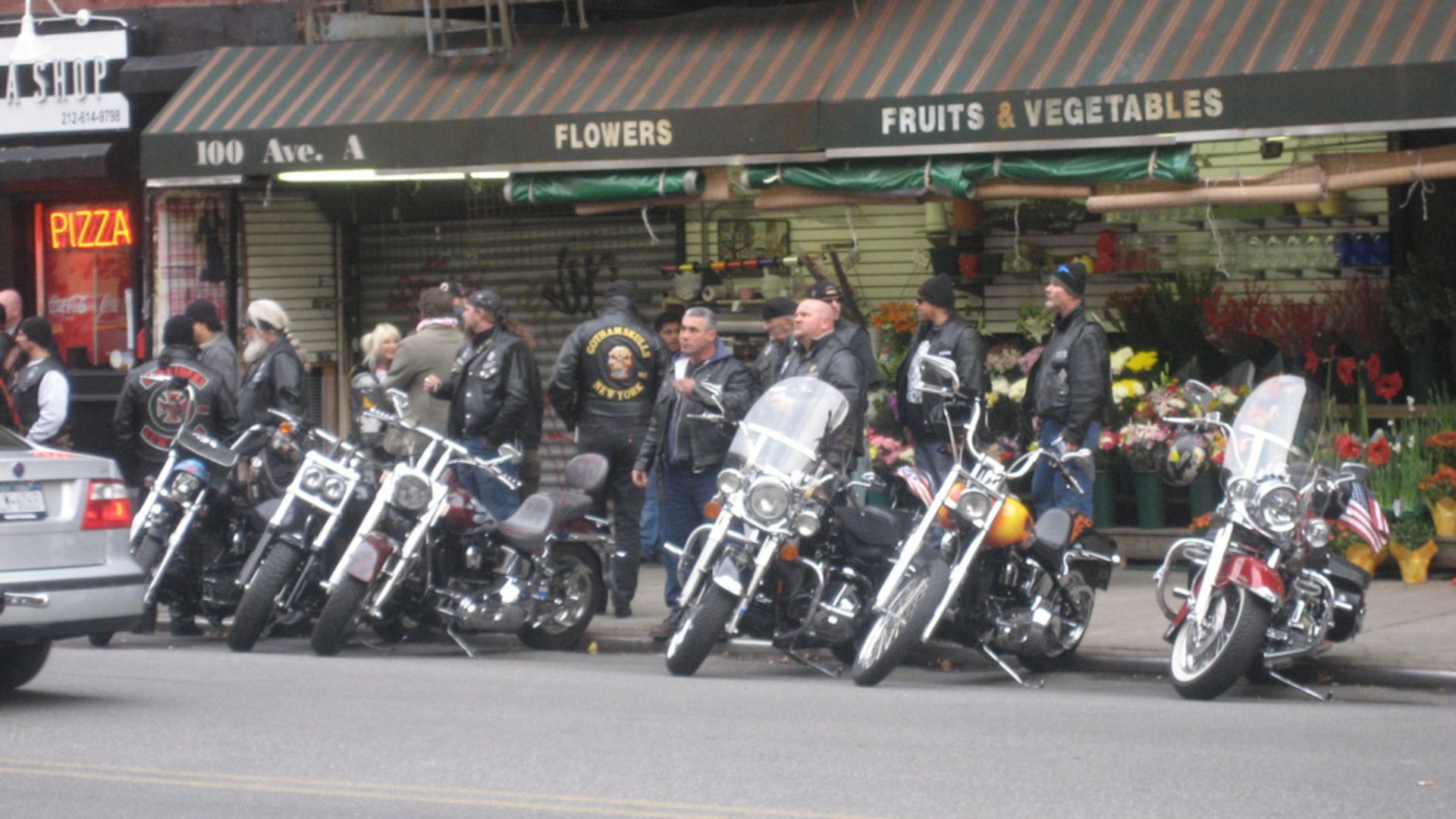 File:2008 Hells Angels Rally, New York City, Tompkins Square Park.jpg
